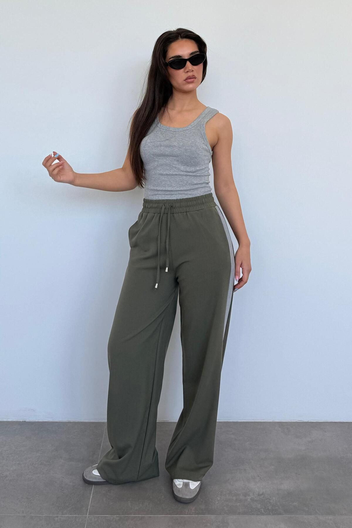 Madmext Haki Şerit Detaylı Bol Paça Kadın Pantolon MG2441