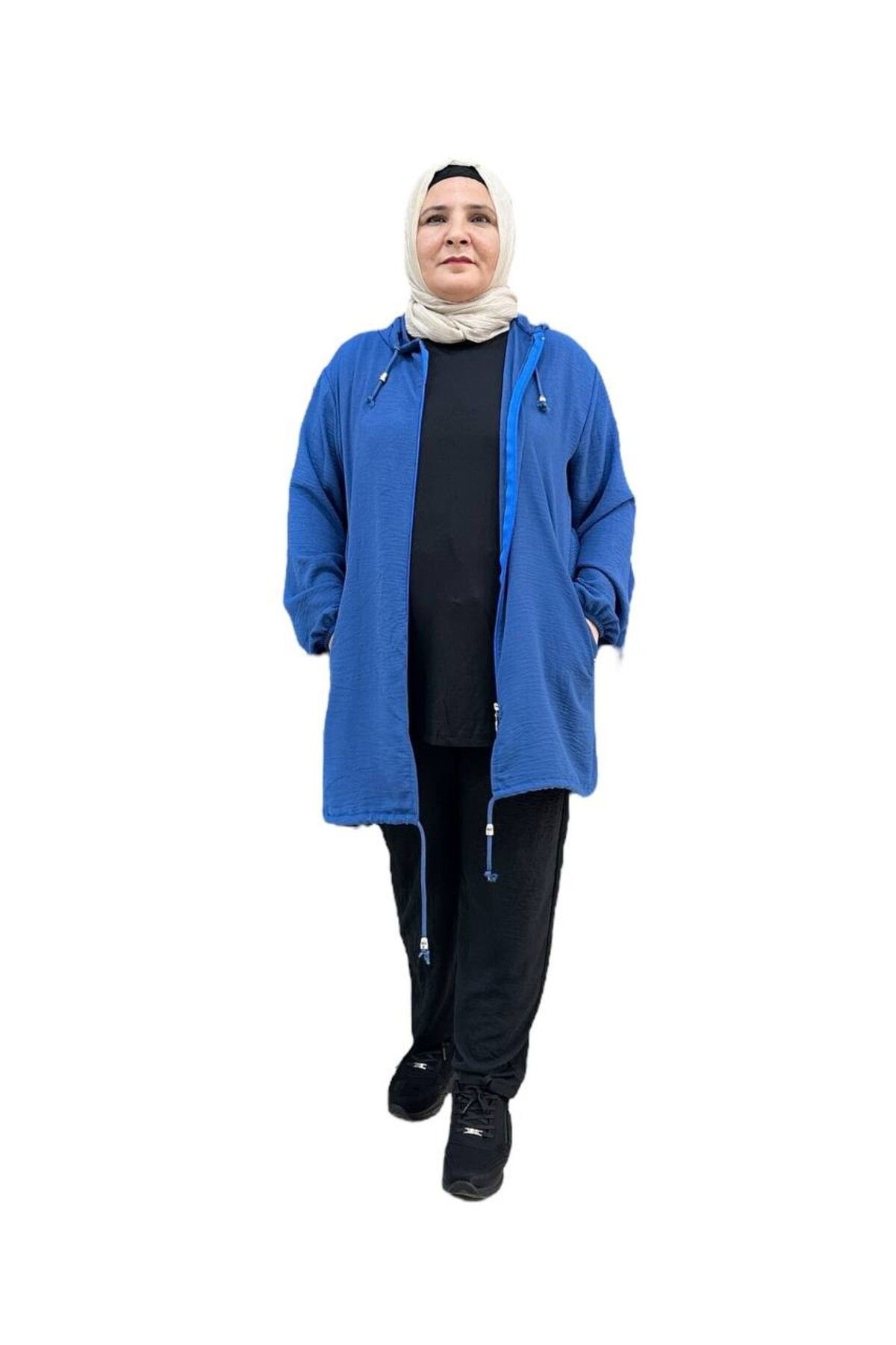 Sevda Kılınç Büyük Beden Kısa Ayrobin Giy Çık