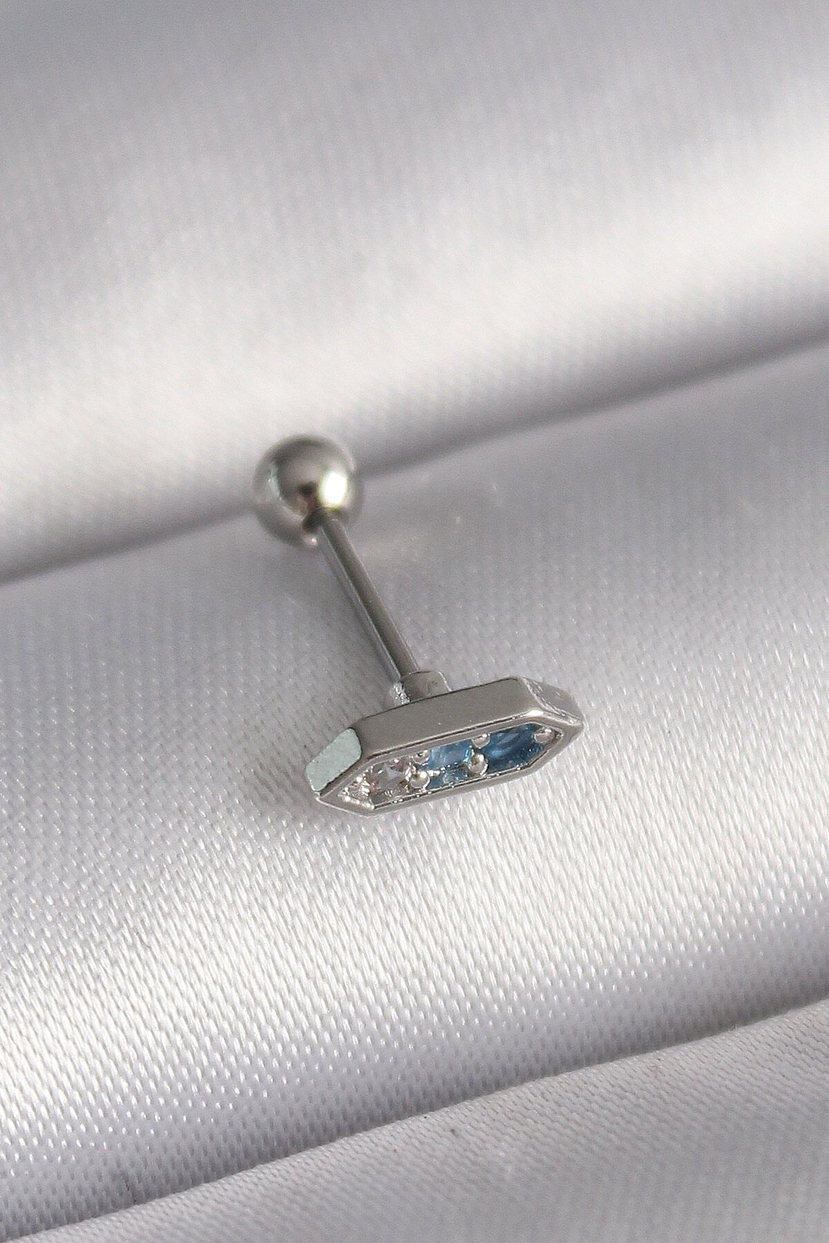 melfxxl eticaret 316L Çelik Gümüş Renk Mavi Zirkon Taşlı Tragus Piercing - Lisinya