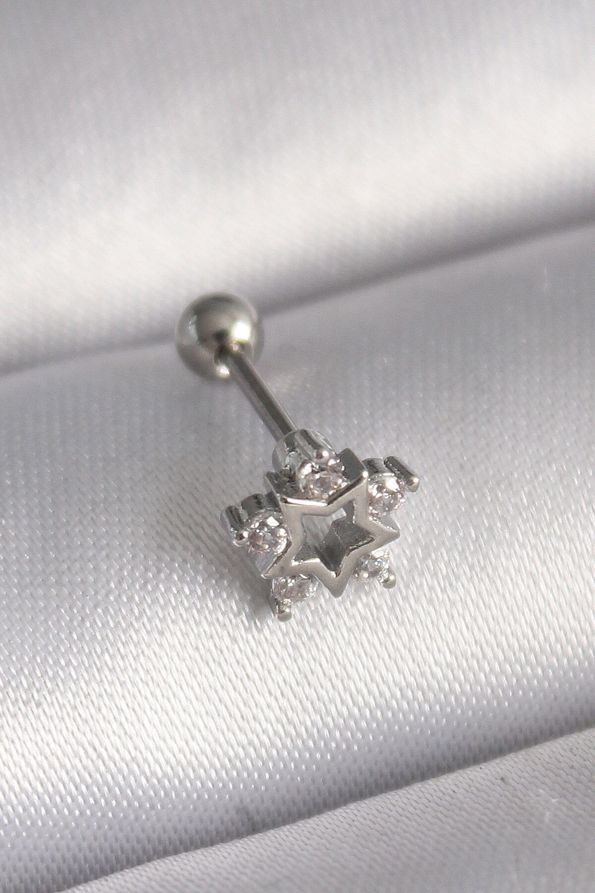 melfxxl eticaret 316L Çelik Gümüş Renk Zirkon Taşlı Yıldız Model Tragus Piercing - Lisinya