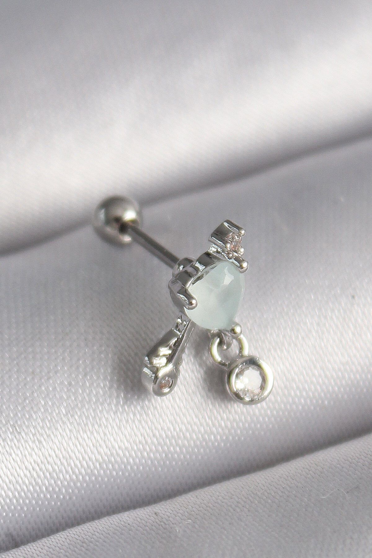 melfxxl eticaret 316L Çelik Gümüş Renk Beyaz Minelik Kalp Sallantı Zirkon Taş Detay Tragus Piercing - Lisinya
