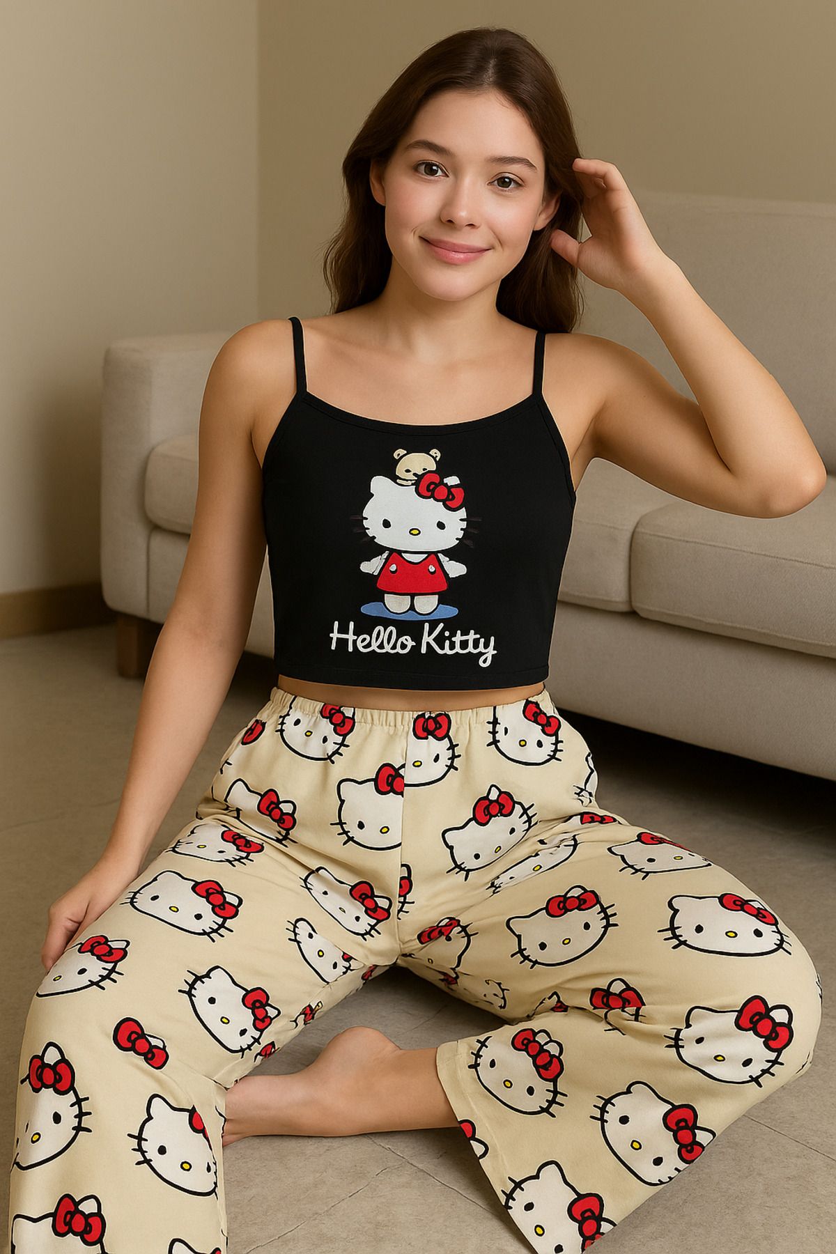 PEMBİŞ HOMEWEAR Bahd HelloKitty Siyah Askılı Pijama Takımı