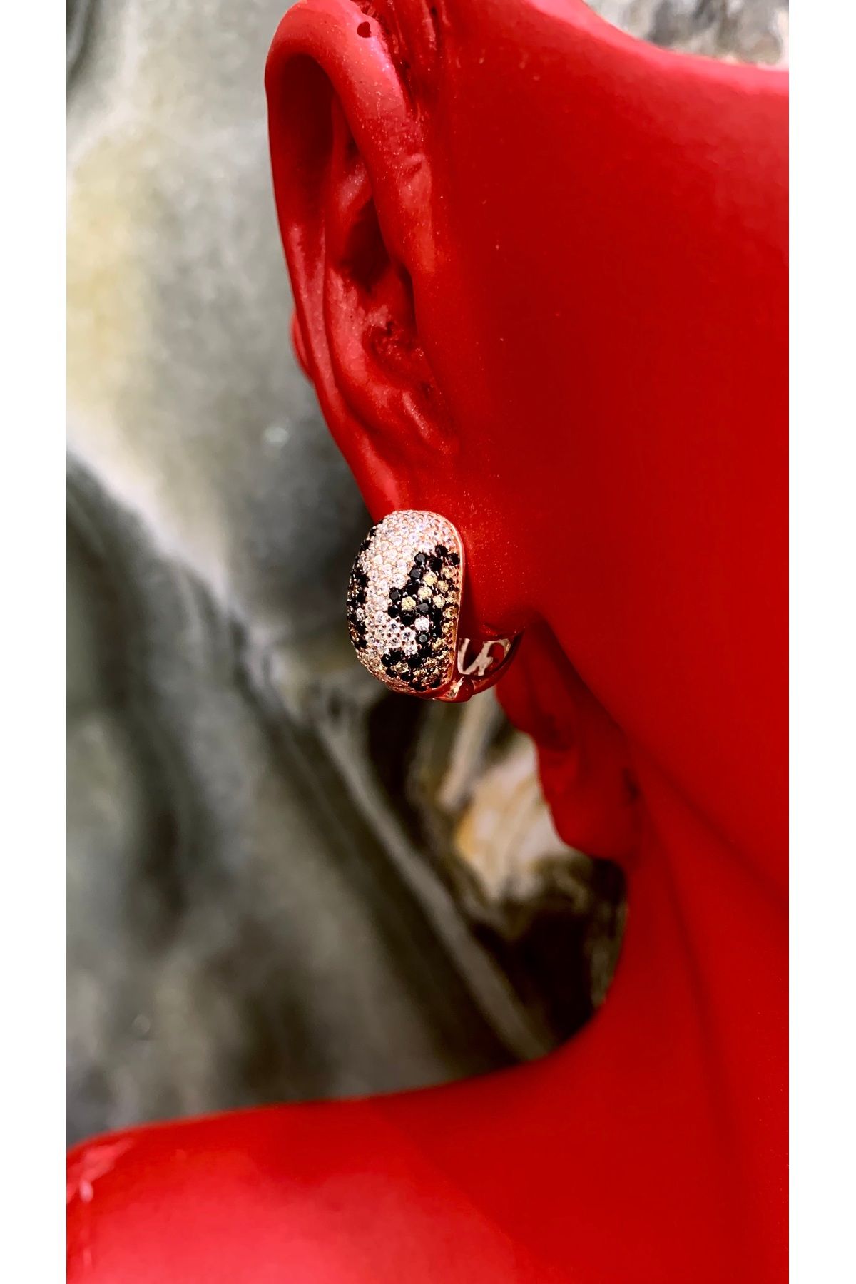 TRİA SİLVER Leopar Desenli 925 Ayar Gümüş Kadın Küpe Siyah Taşlı Oval Model Yüksek Kalite Rodyum Kaplama