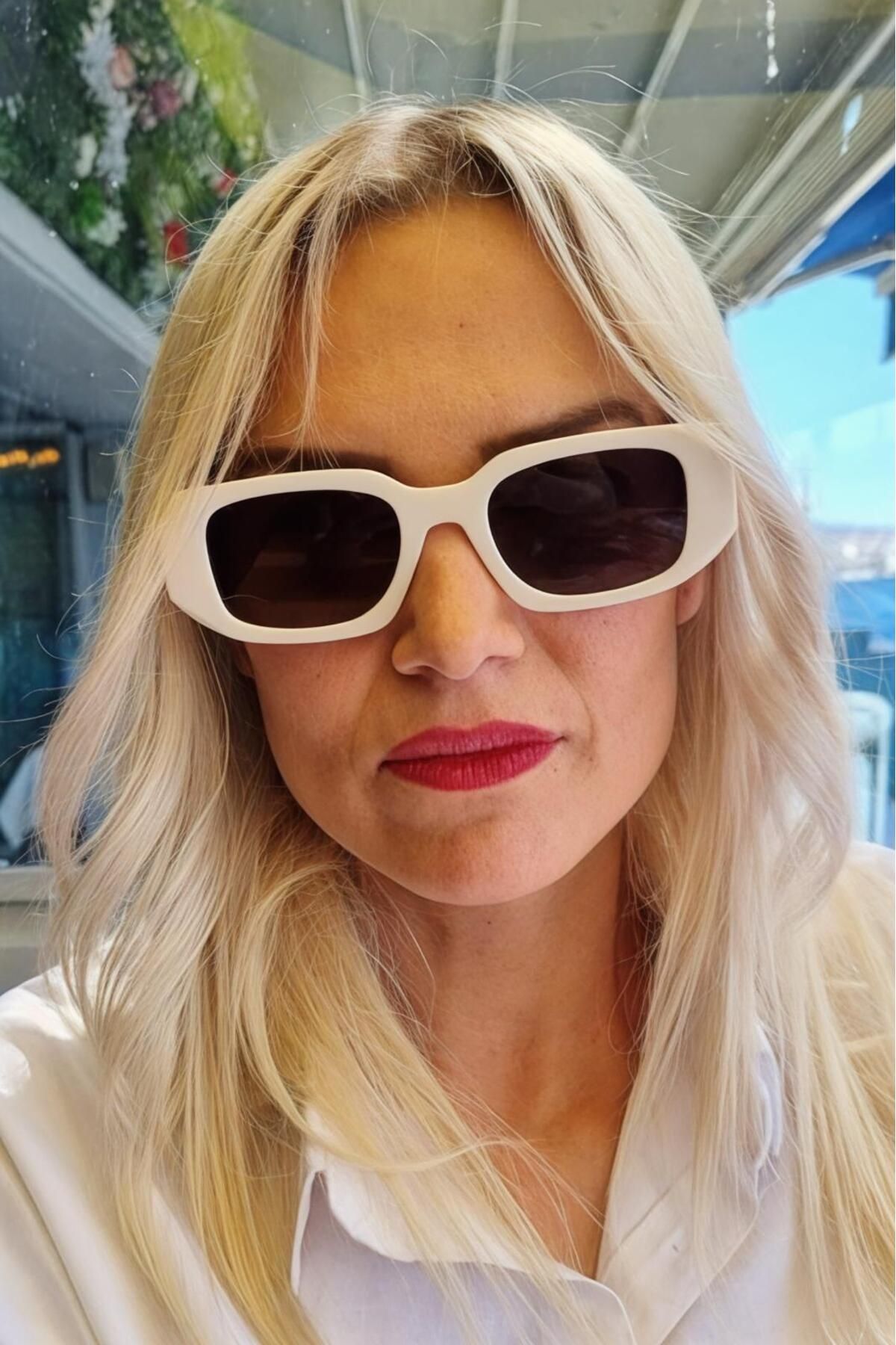 Mood Agenda Kadın Julia Dikdörtgen Kalın Çerçeveli Vintage Model Güneş Gözlüğü