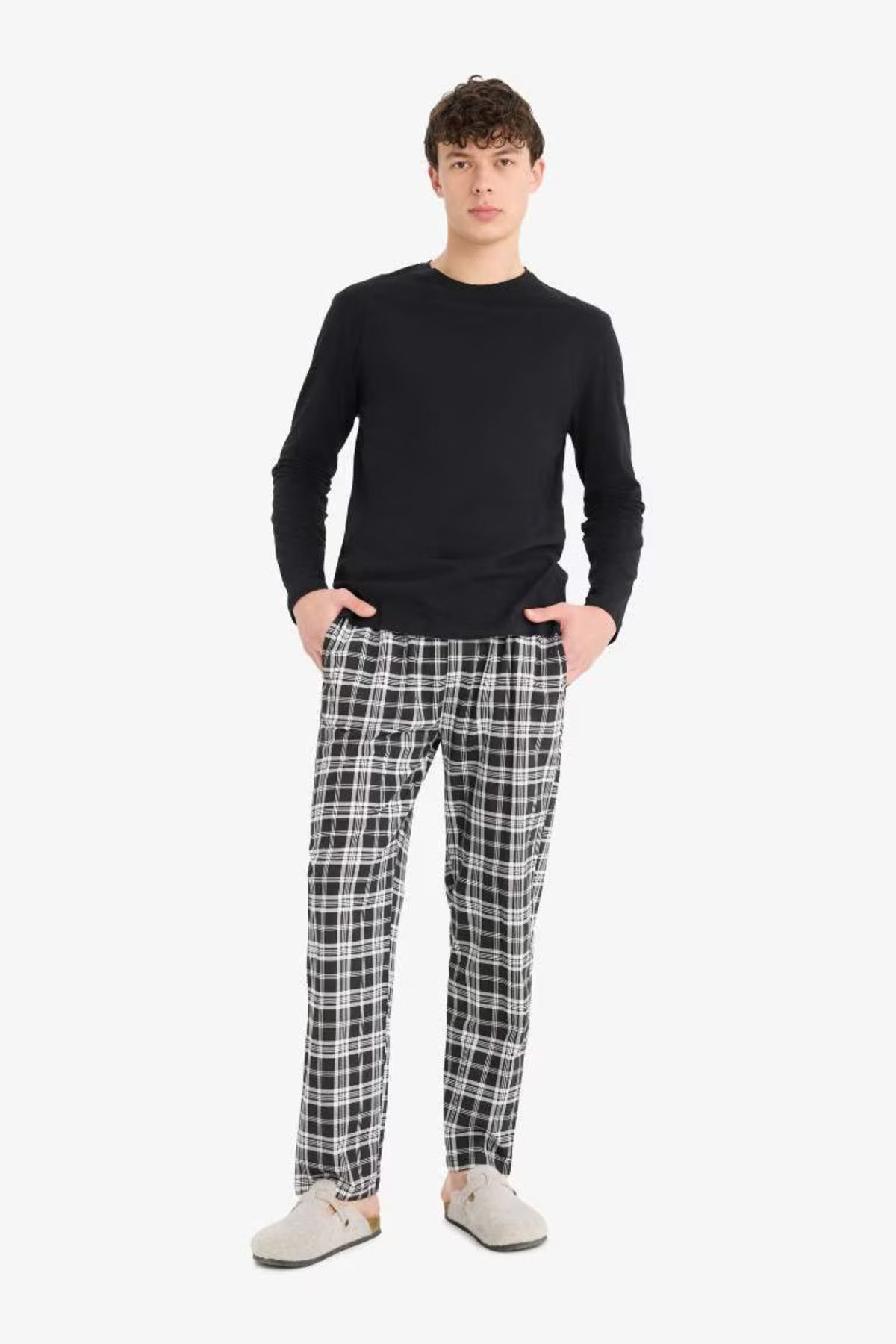 DeFacto Regular Fit Pijama Takımı Uzun Kollu Üst Beli Lastikli Kareli Alt