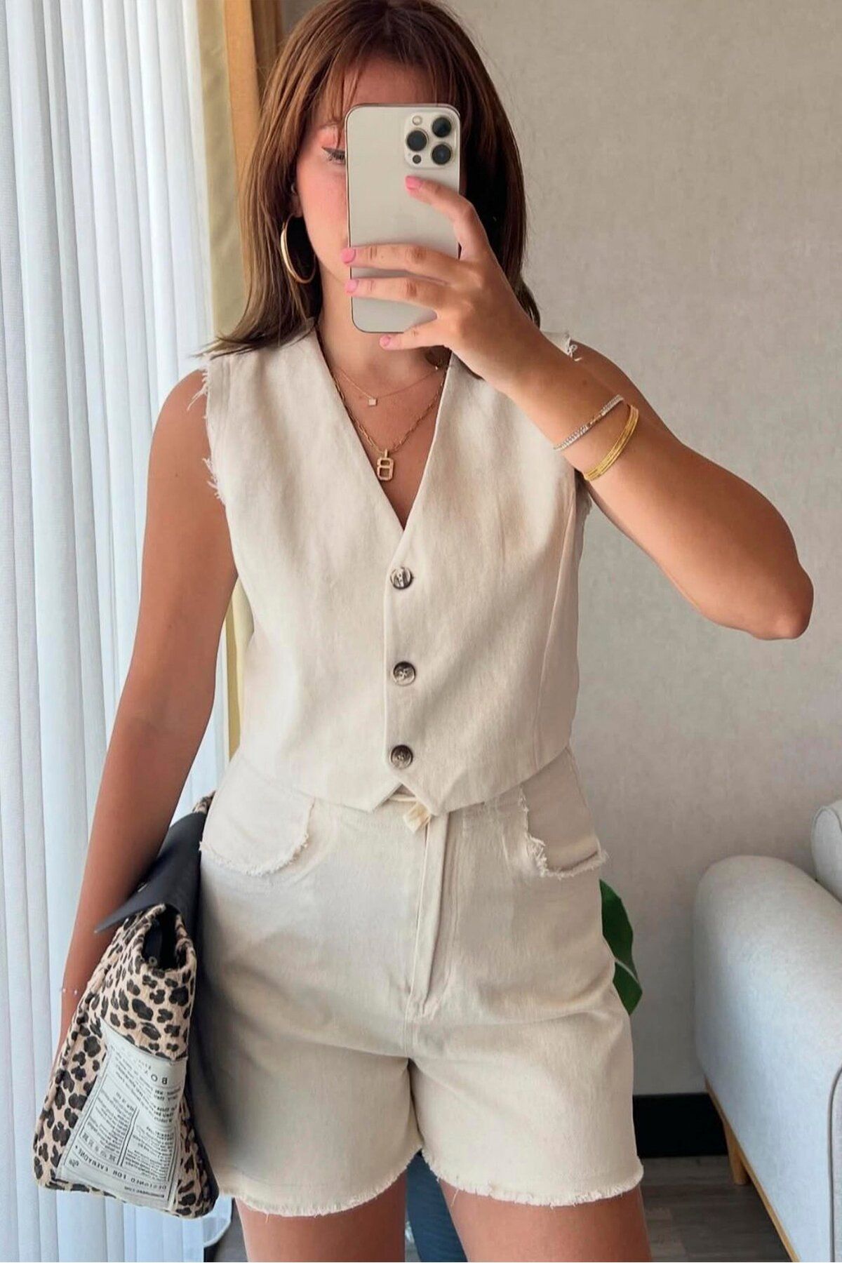 canelibutik Kadın Krem Kolsuz Yelek ve Şort Kot Takım