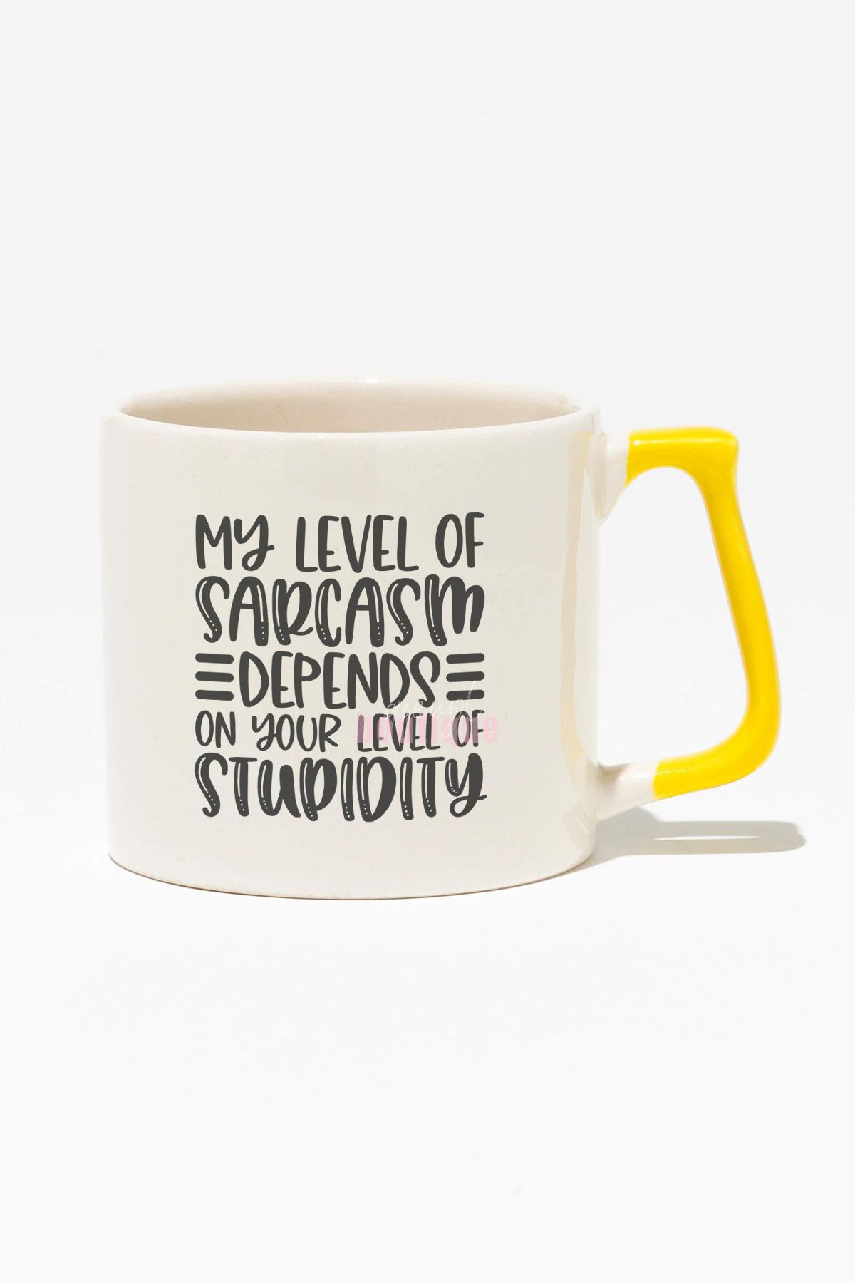 qoeuyl boutique "My Sarcasm Level Depends On Your Stupidity" Arkadaşa Doğum Günü Hediye Sarı Kulplu Kupa Bardak