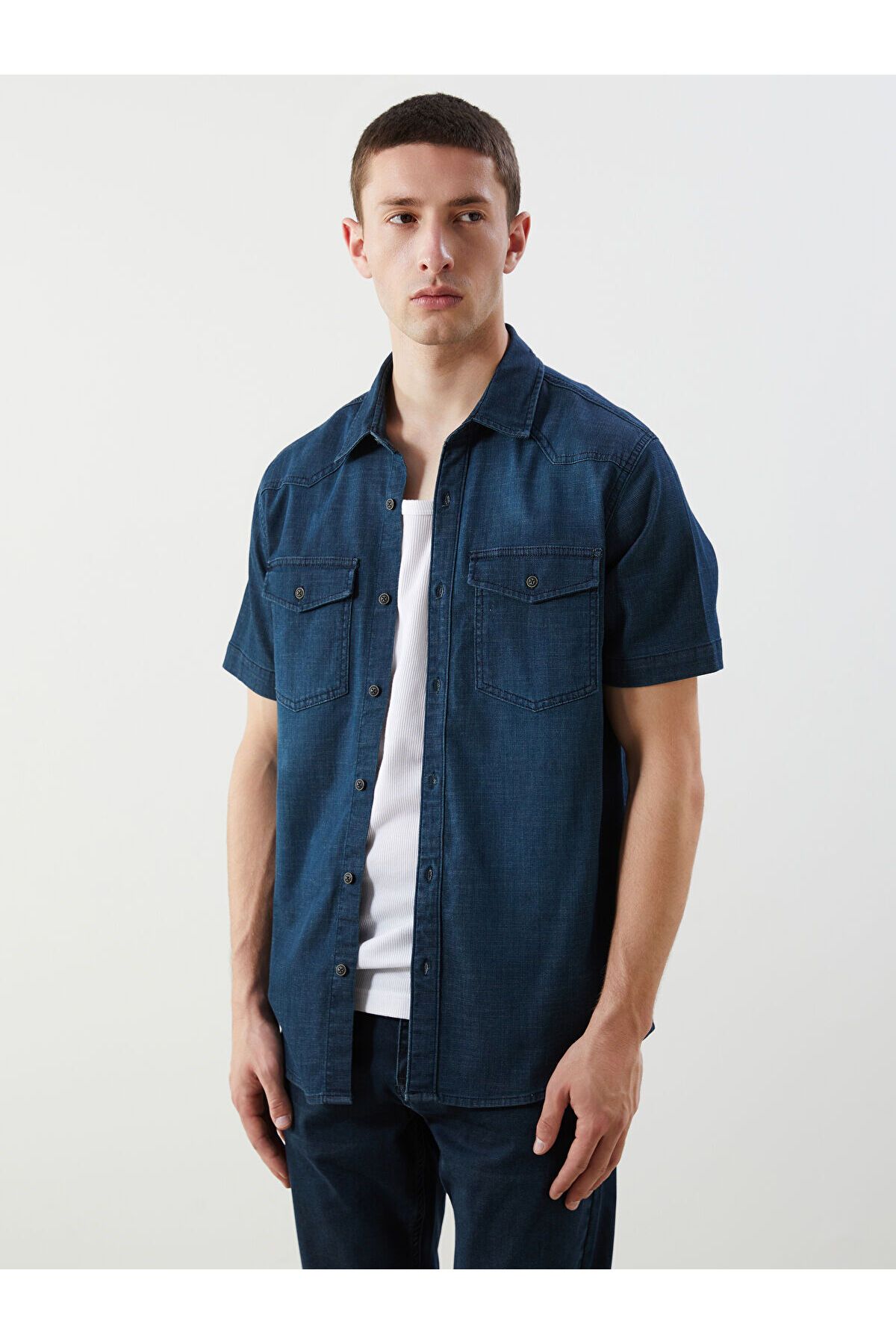 LC Waikiki Regular Fit Kısa Kollu Erkek Jean Gömlek