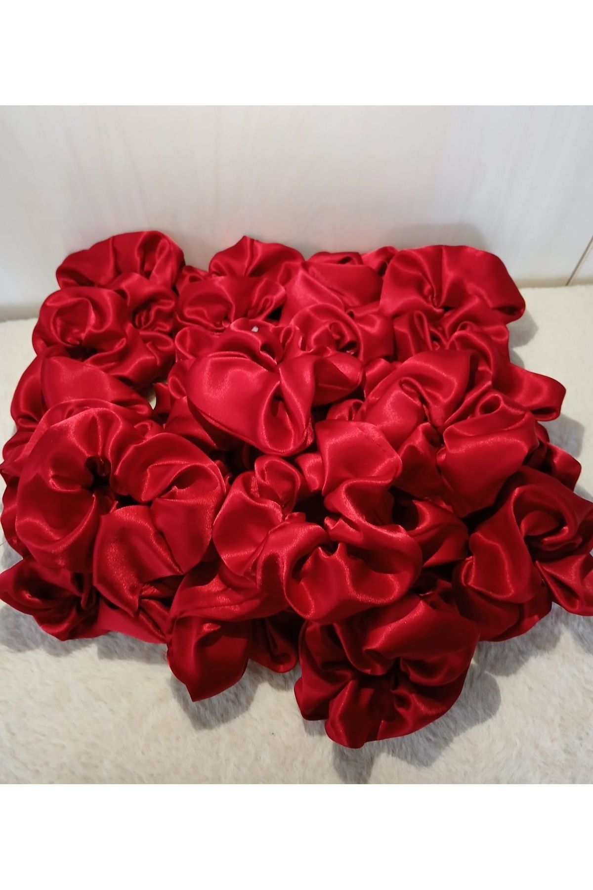 Cebera MG 100'lu Saten Kırmızı Kına Tokası Hediyelik Lastikli Simit Toka Scrunchie Set