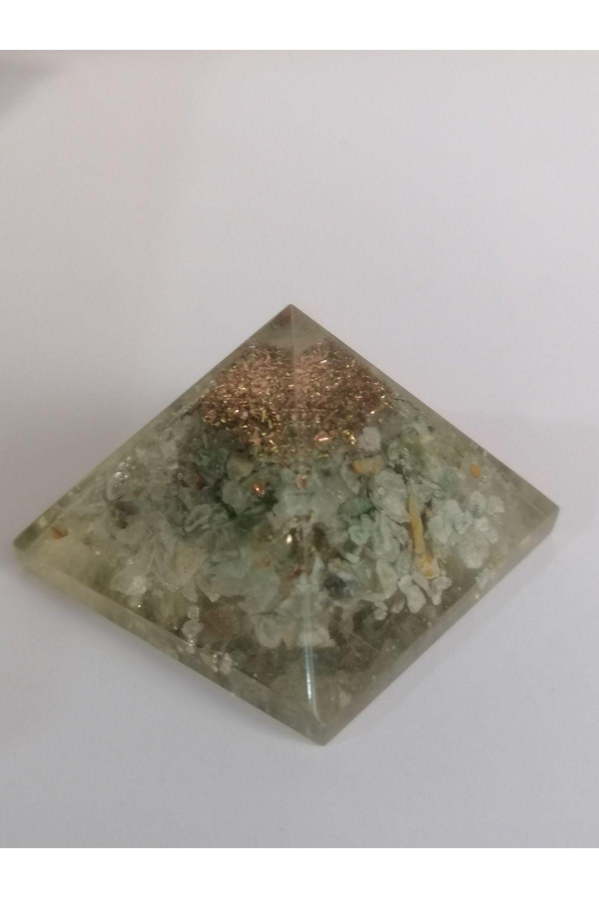 LemaStone Aventurin taşlı orgonit piramit(2,5 cm X 2,5 cm )