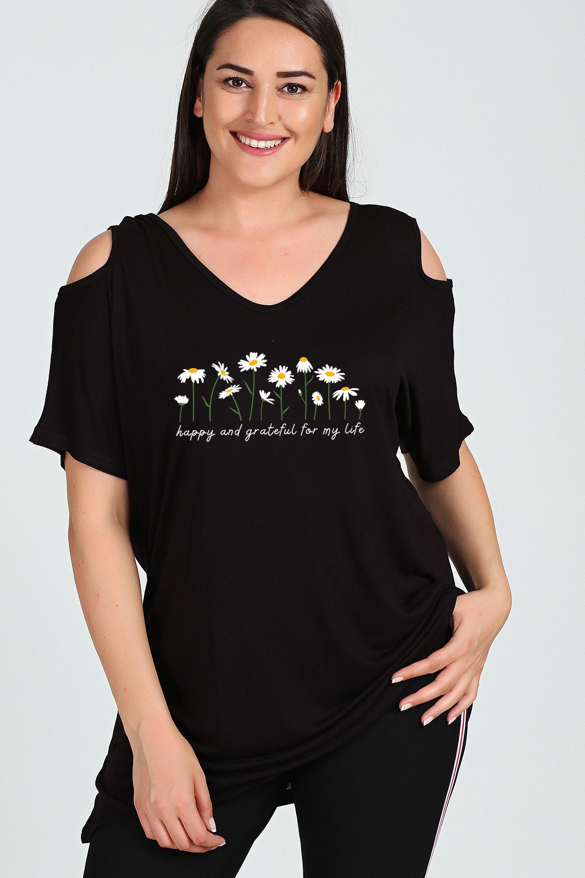 Curvy Trend Büyük Beden Daisies Baskılı Omuzu V Pencere Kısa Kol Bluz