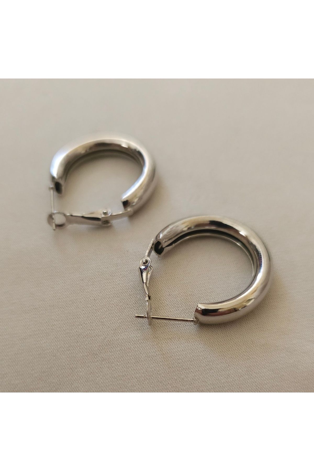 Lune Takı Steel Lune Çelik – Silver Loop Küpe