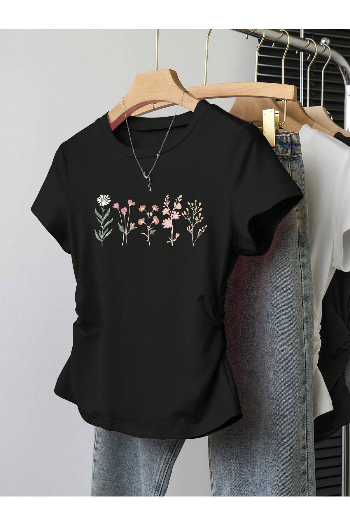 EVIus Kadın Çiçek Baskılı Basic Bisiklet Yaka Dar Kalıp T-Shirt