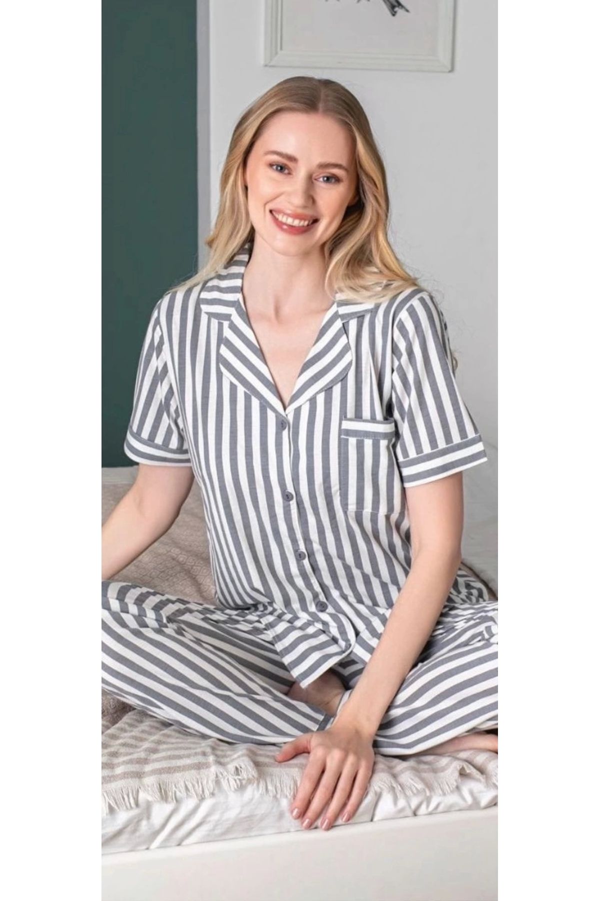 GiyimCity Kadın Çizgili Patlı Pijama Takımı
