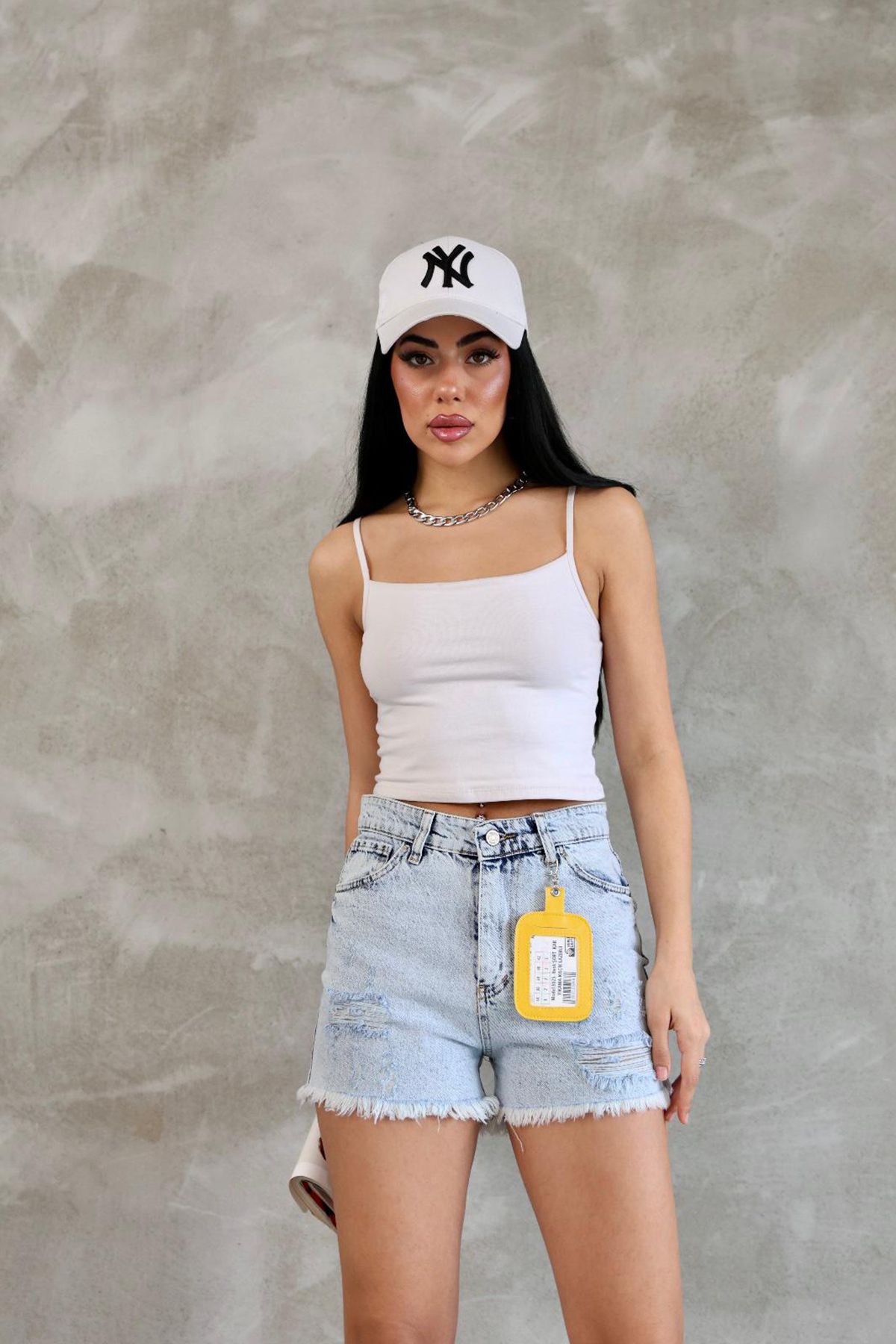 Neşeli Butik kadın yazlık mini denim şort NBLYN02