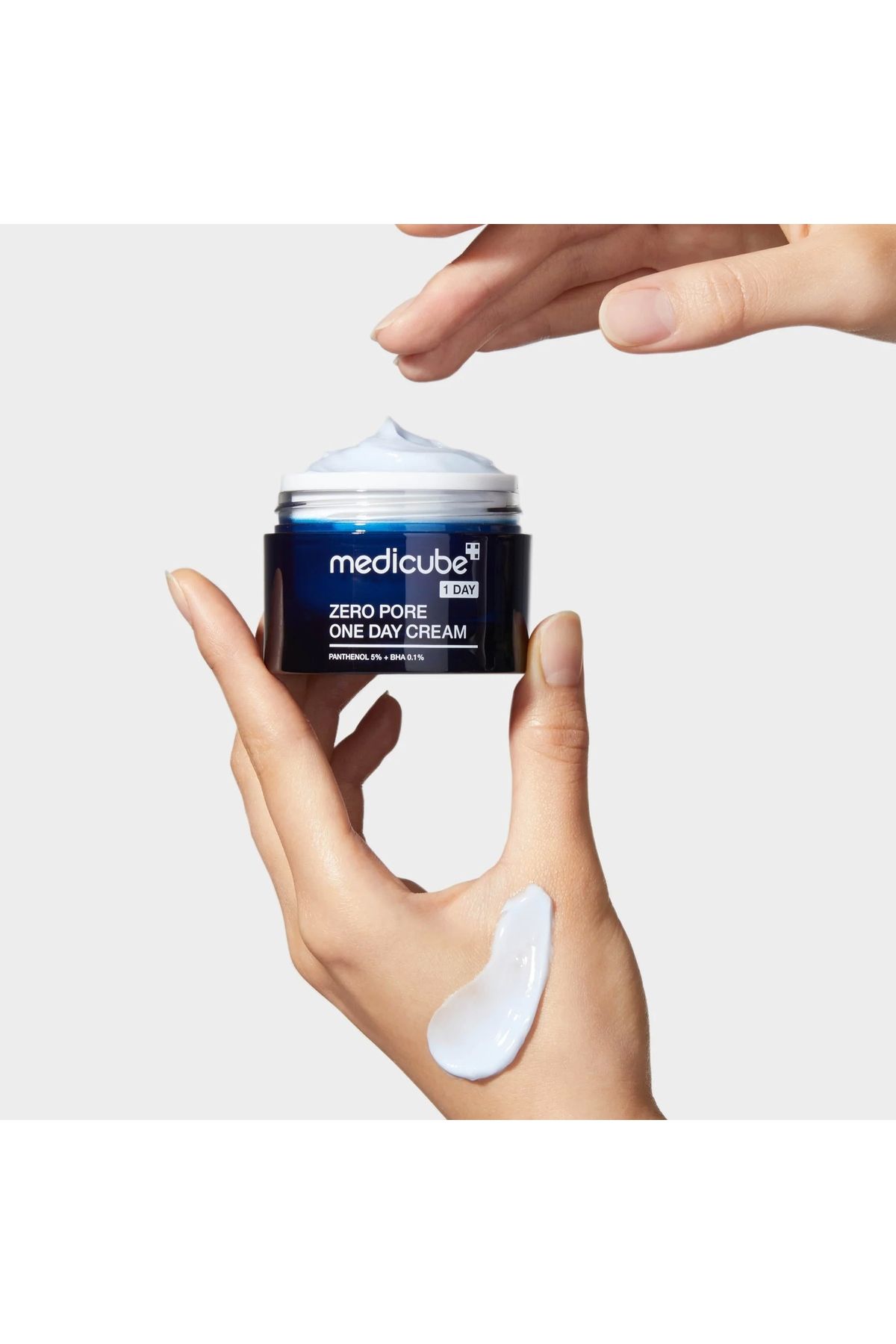 کرم صورت روز صفر منافذ آخرین با نقطه 50 میل Medicube