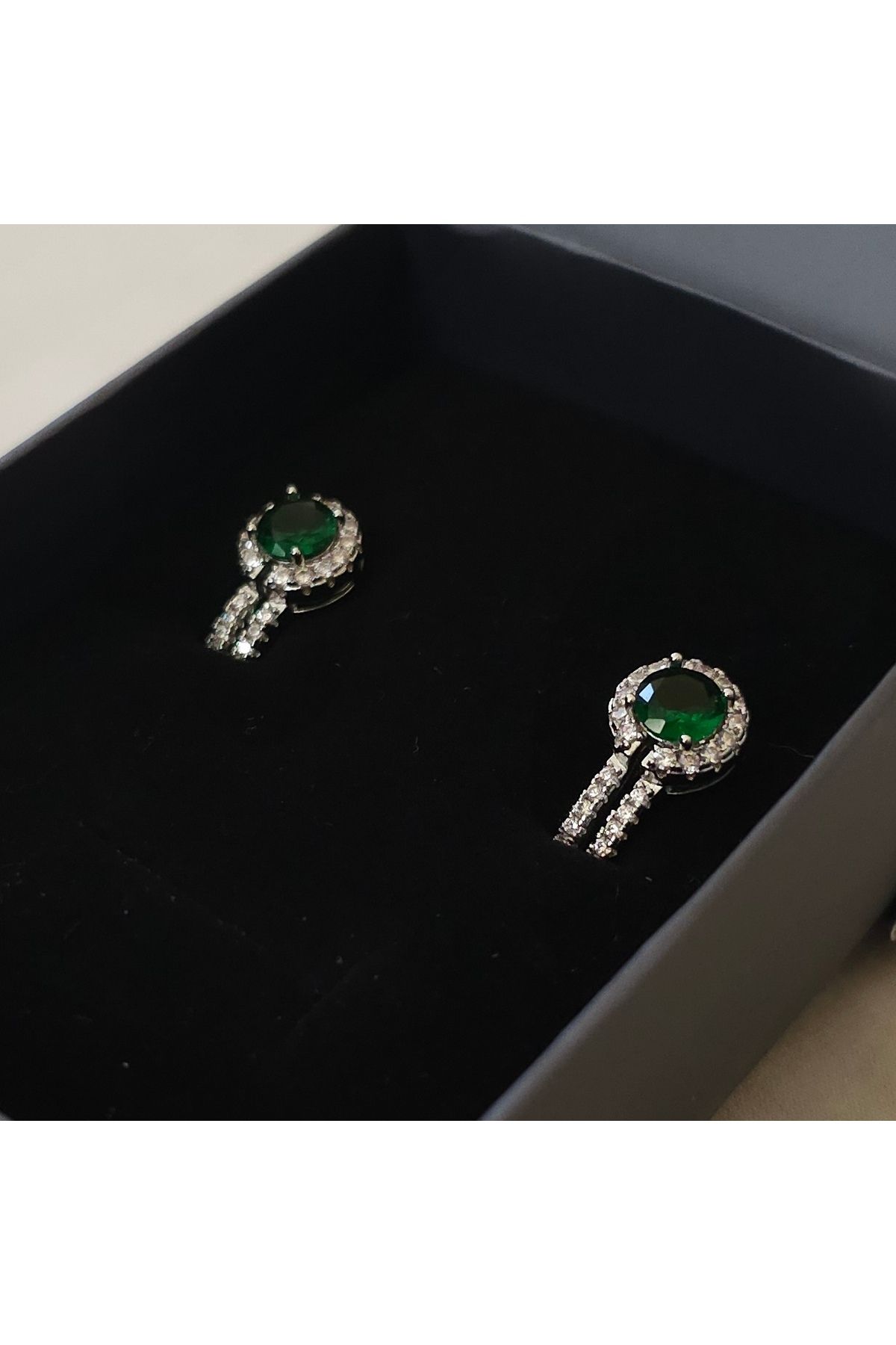 Lune Takı Steel Lune Çelik – Emerald Elegance Silver Küpe