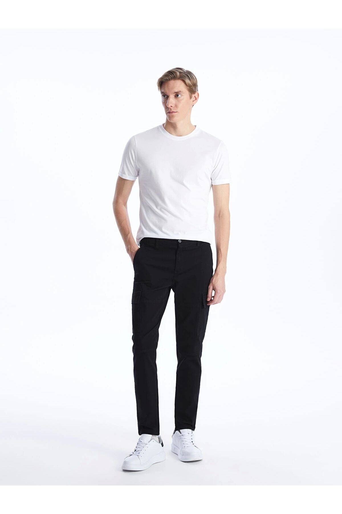 LC Waikiki LCWAIKIKI Classic Siyah Dar Kalıp Gabardin Erkek Chino Pantolon