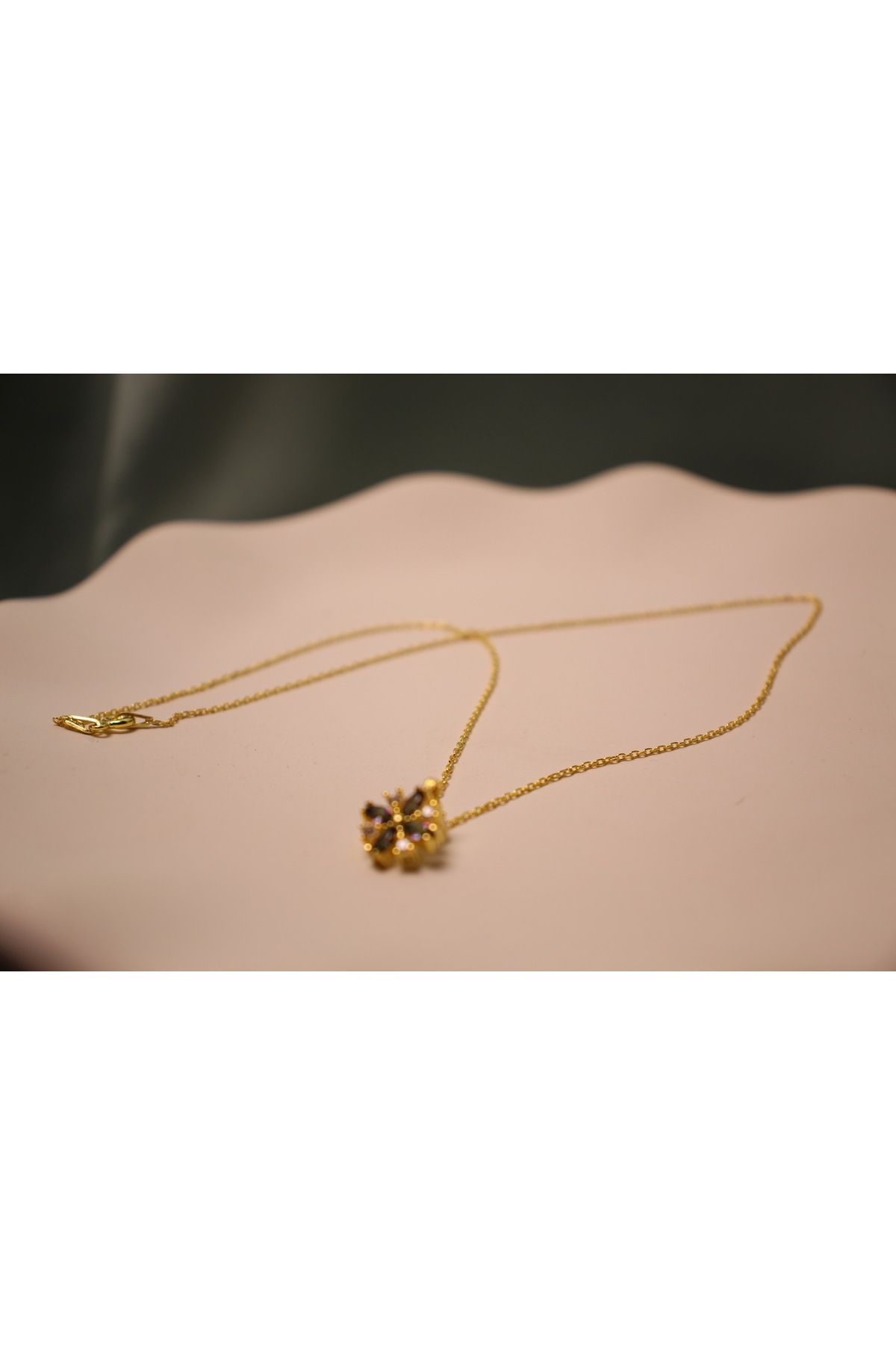 Rosalée 925 Ayar Altın Kaplama Lotus Gümüş Kolye