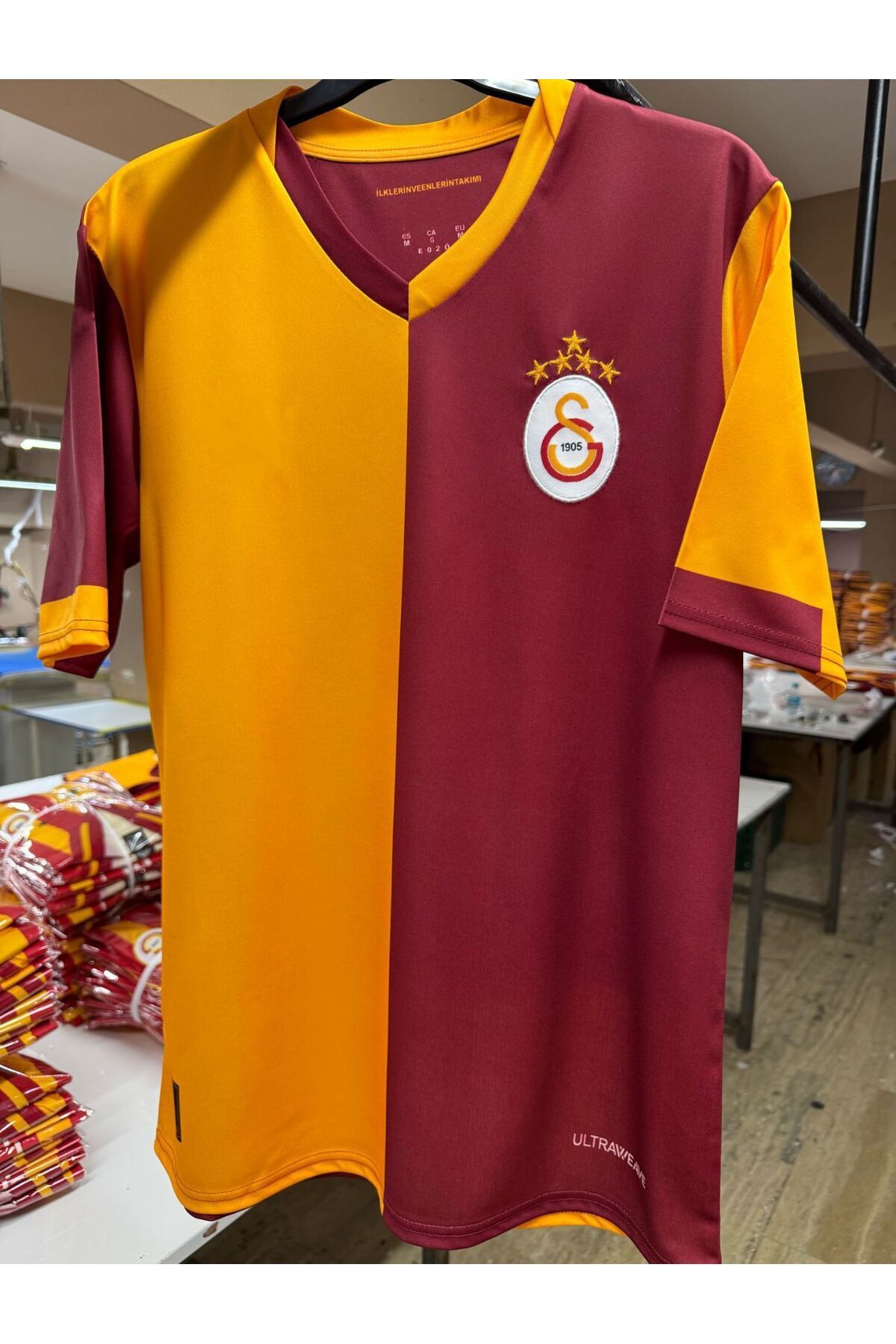 BYSPORTAKUS G'â.l.a.t.â.s.a.r.â.y 2024/25 5 Yıldızlı Parçalı İsimsiz Forması