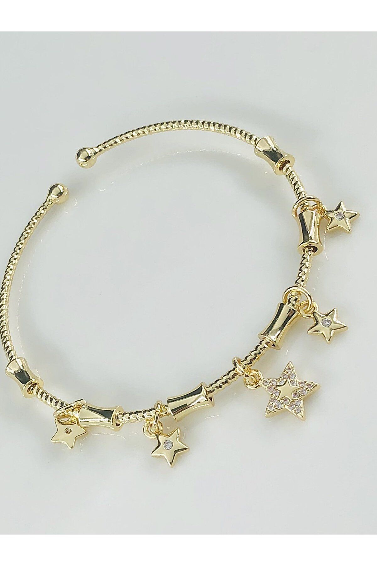 DS DİAMONDSHOP BİLEKLİK YILDIZ FİGÜRLÜ MODEL 14 K KAPLAMA YENİ SEZON BYBLK-202505979