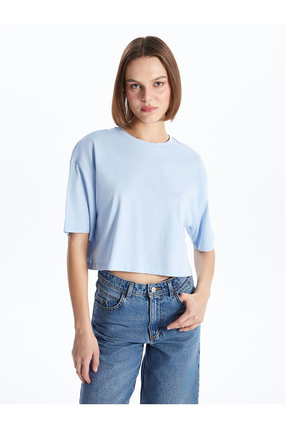 LC Waikiki Bisiklet Yaka Düz Kısa Kollu Kadın Crop