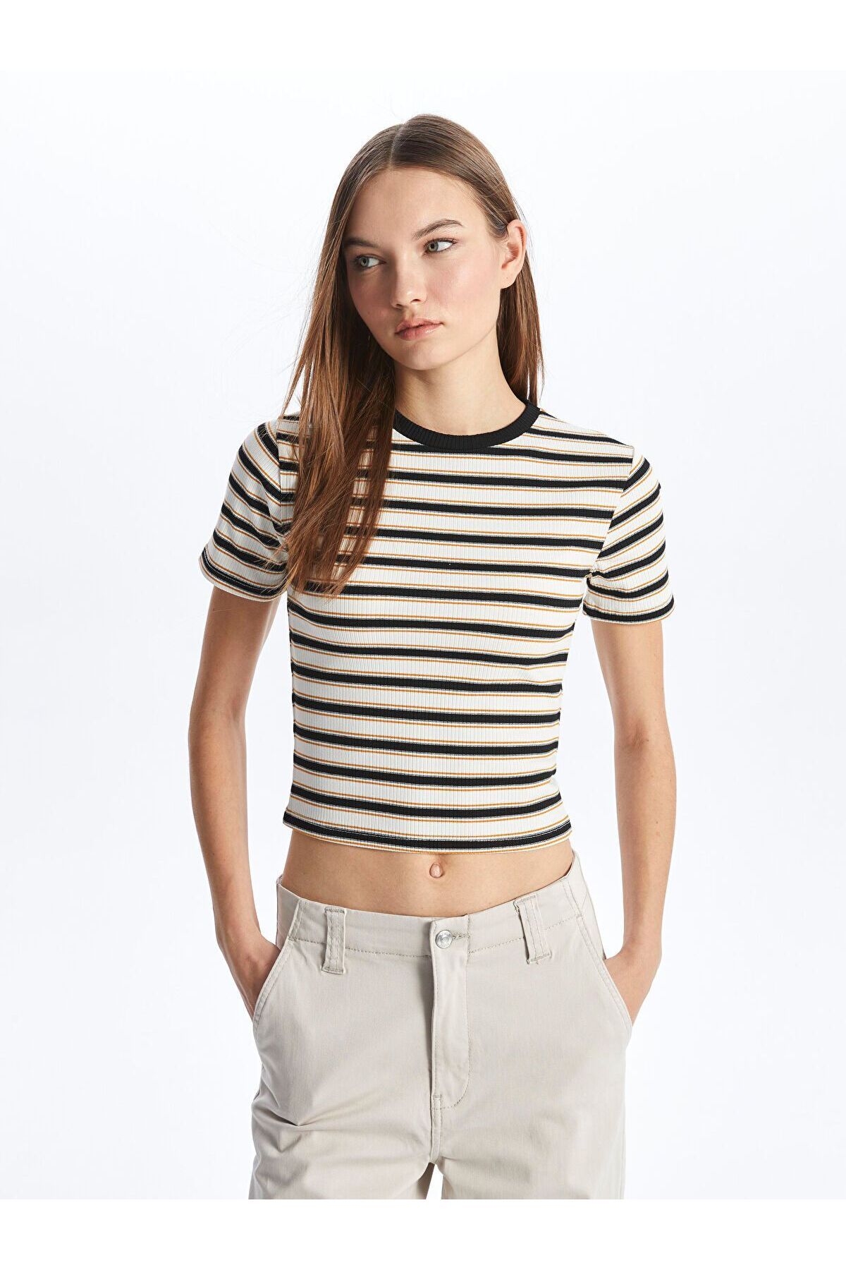 LC Waikiki Bisiklet Yaka Çizgili Kısa Kollu Kadın Crop
