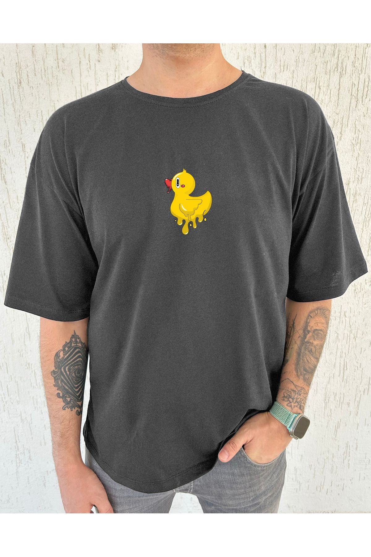 ClubSpaceAstro Melting Duck Baskılı %100 Pamuk Oversize Erkek Tişört – Eğlenceli Tasarım, Rahat Kalıp