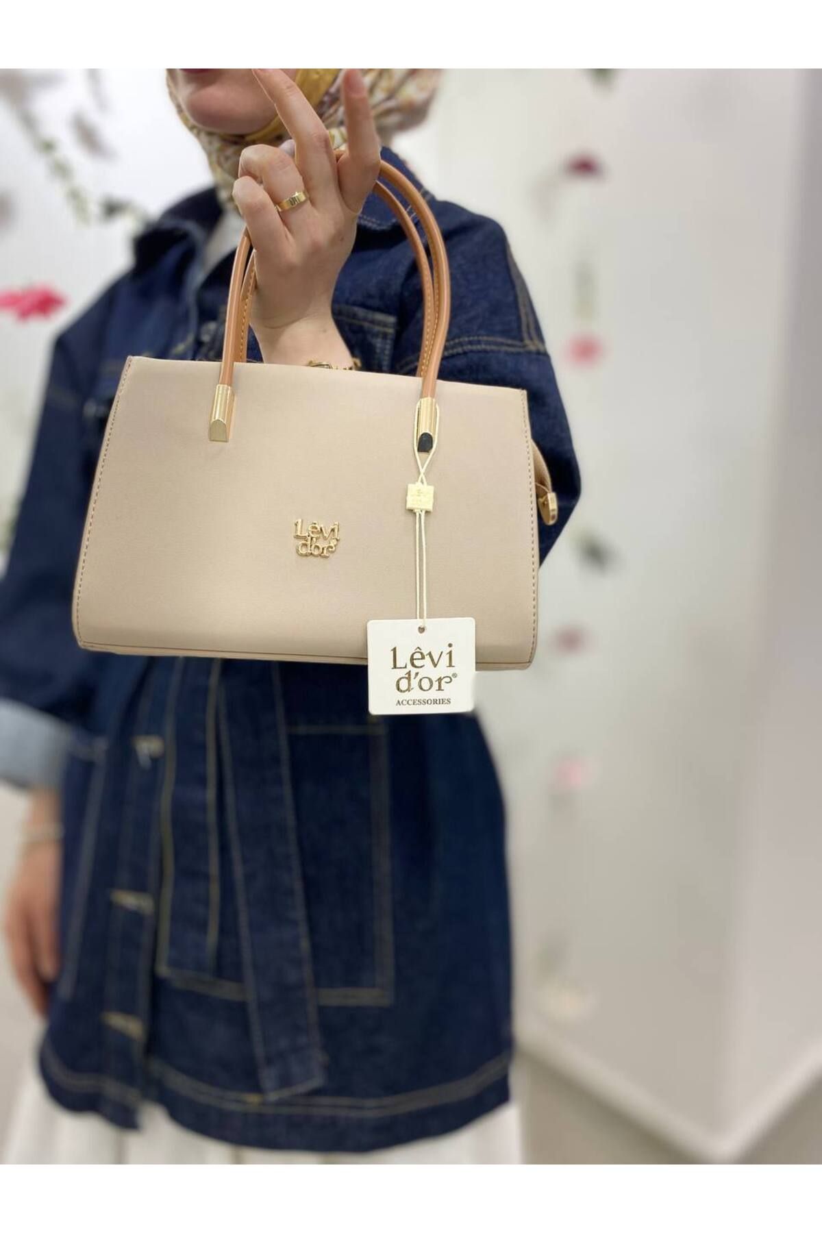 Levidor Vizon Camel Gizli Cep Detaylı El Çantas