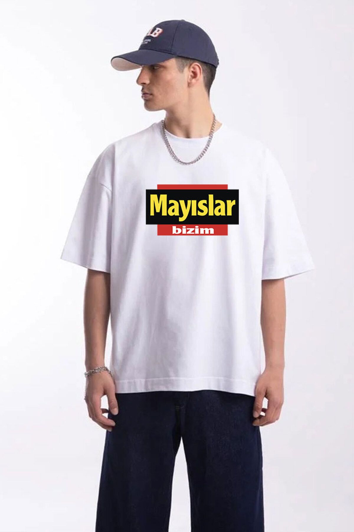 MEYASU Unisex Beyaz Oversize Mayıslar Bizim Baskılı Bisiklet Yaka T-Shirt