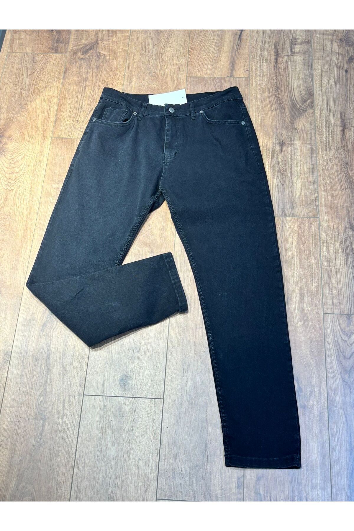 Gray Hawk Erkek Lux Slim Siyah Kot Pantolon – Şıklık ve Konfor Bir Arada