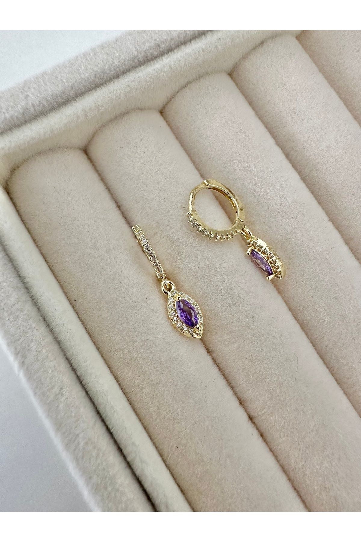My Bellas Jewels Cerrahi Çelik Zirkon Sallantılı Taşlı Halka Tragus Piercing, Helix, Flat, Conch, Lobe (1 Adet)