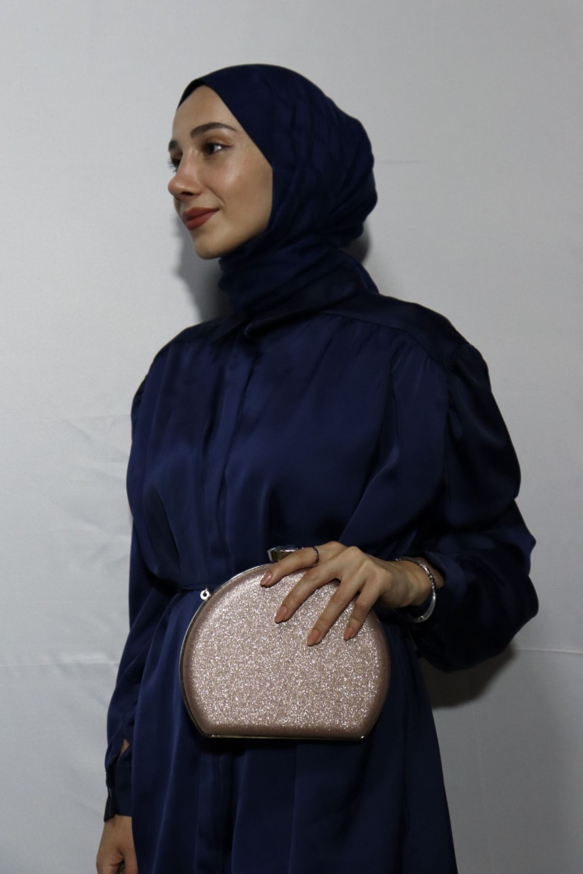 BUKAWEAR Kadın Pudra Pembe Simli Matara Model Abiye Çanta