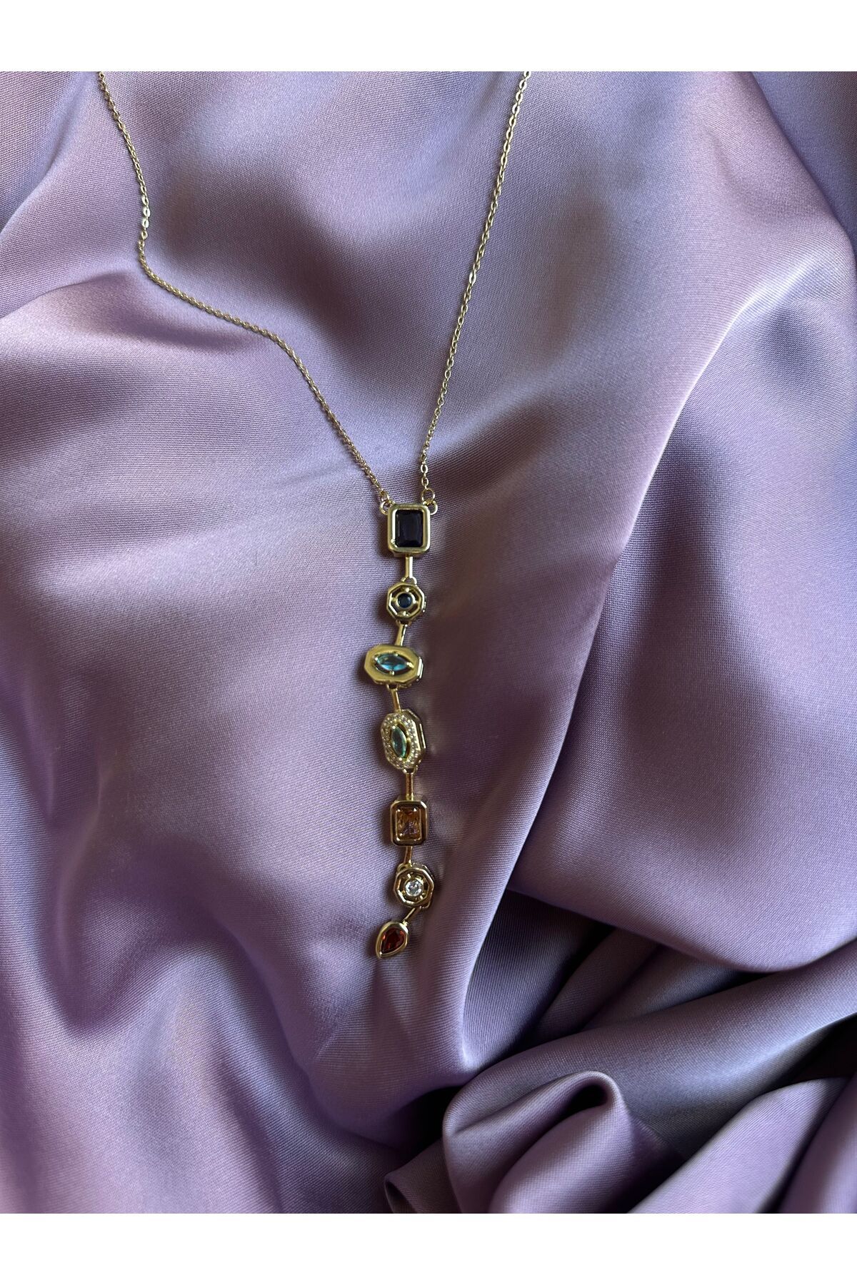 Noure Amour Rengarenk Taşlı Gold Kolye