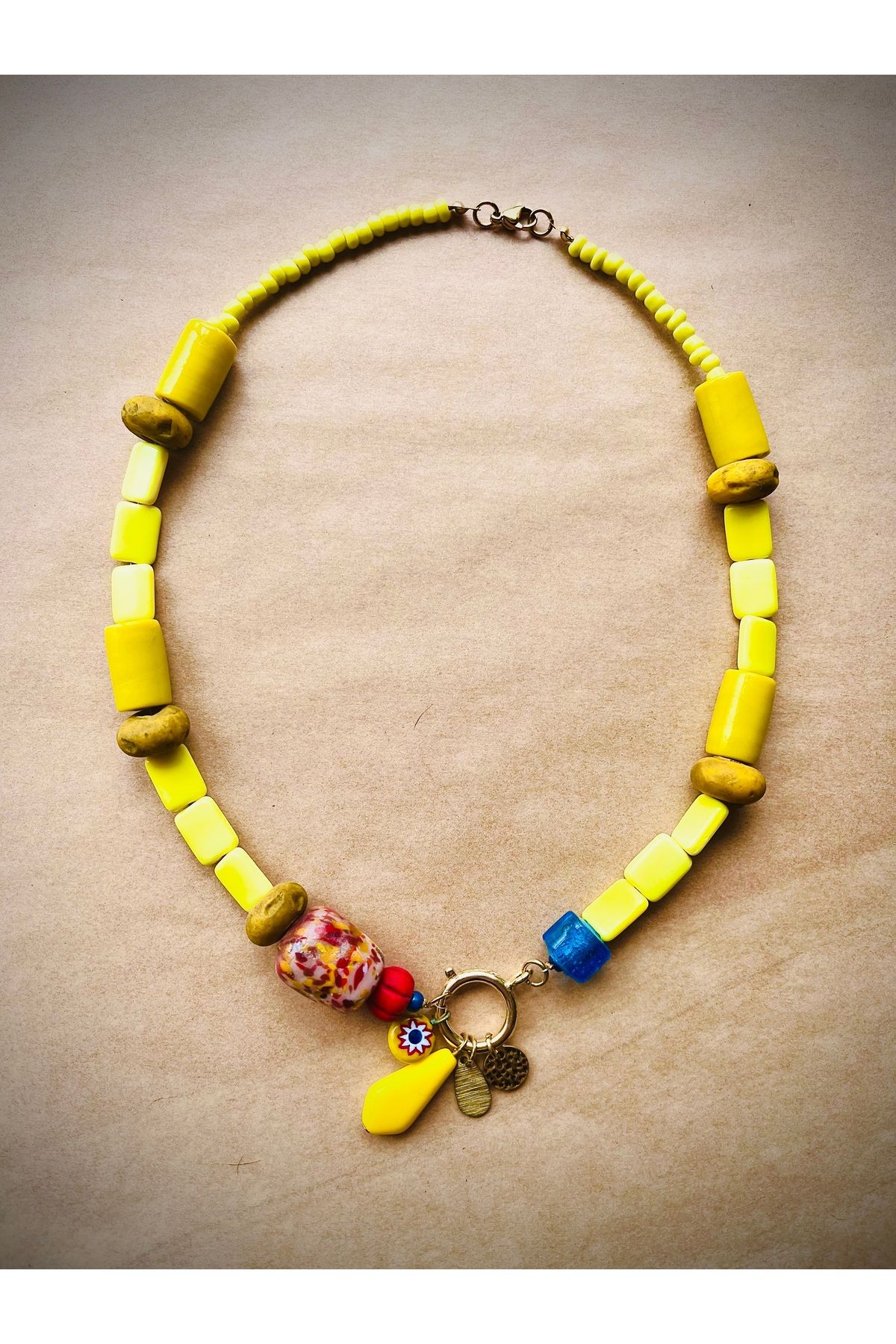 Butik Terre Neon Kolye