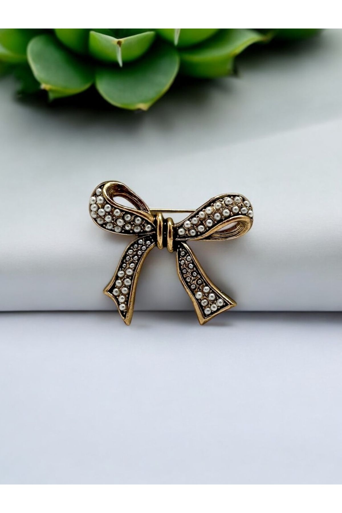 FUYA JEWELLERY Fiyonk Broş