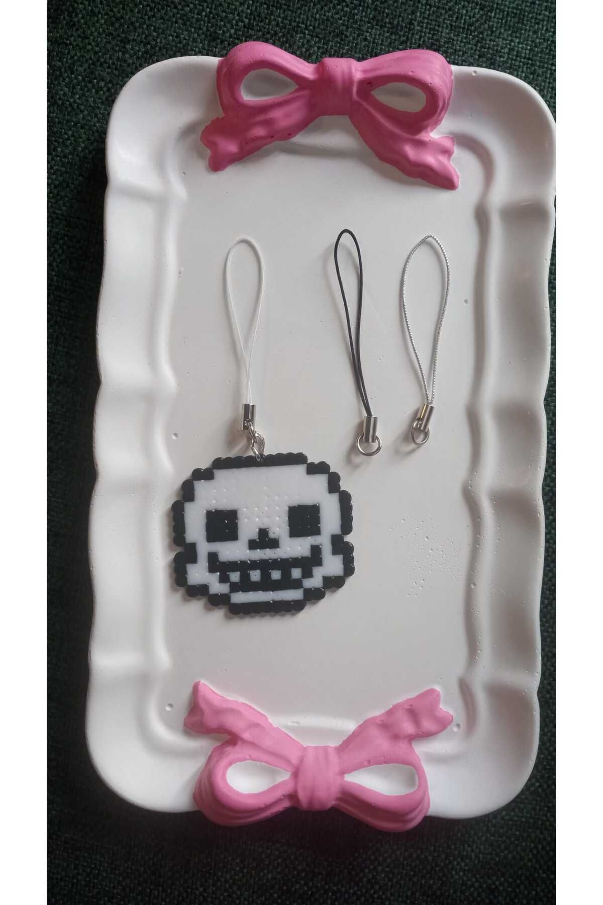 Atölye Moonlit Undertale Sans Telefon Askısı Telefon Süsü Charm (beyaz, siyah veya gümüş renk ipli)
