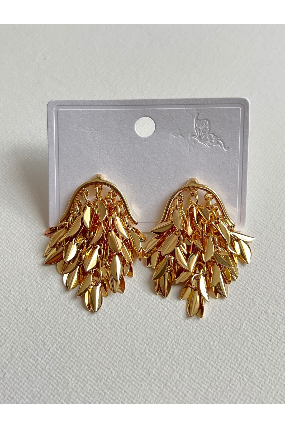 Lavienta Gold Sallantılı Model Çelik Küpe