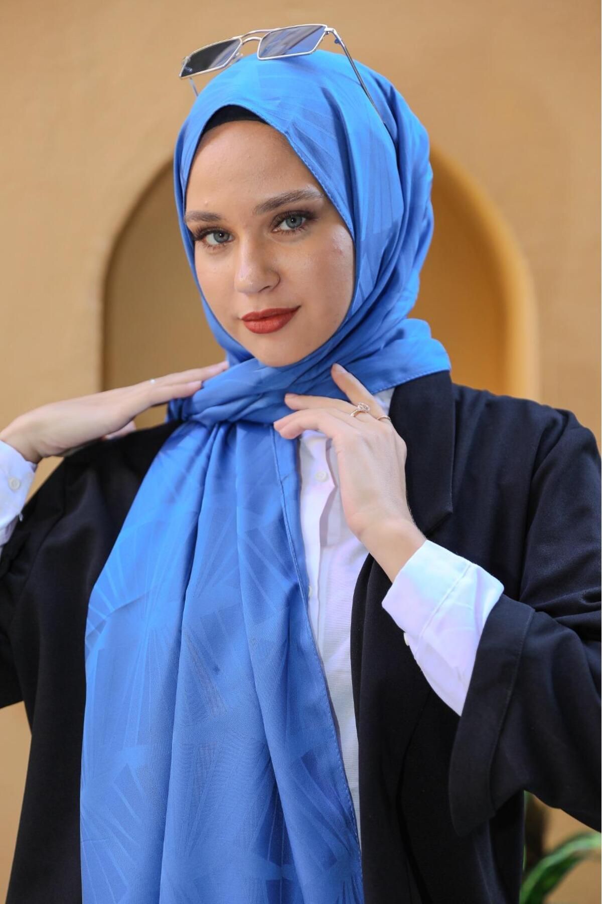 Scarf JAKAR DESENLİ ŞAL MODEL 2