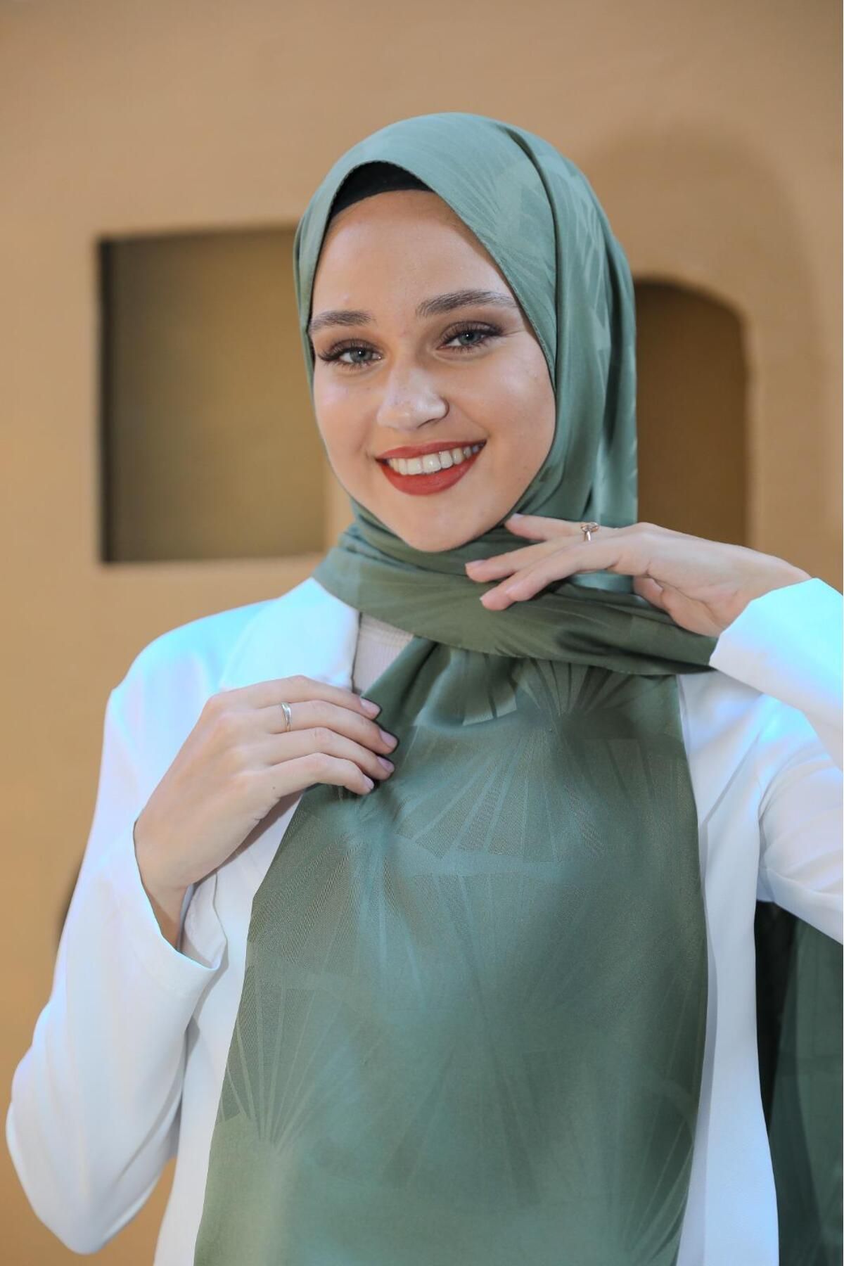 Scarf JAKAR DESENLİ ŞAL MODEL 2