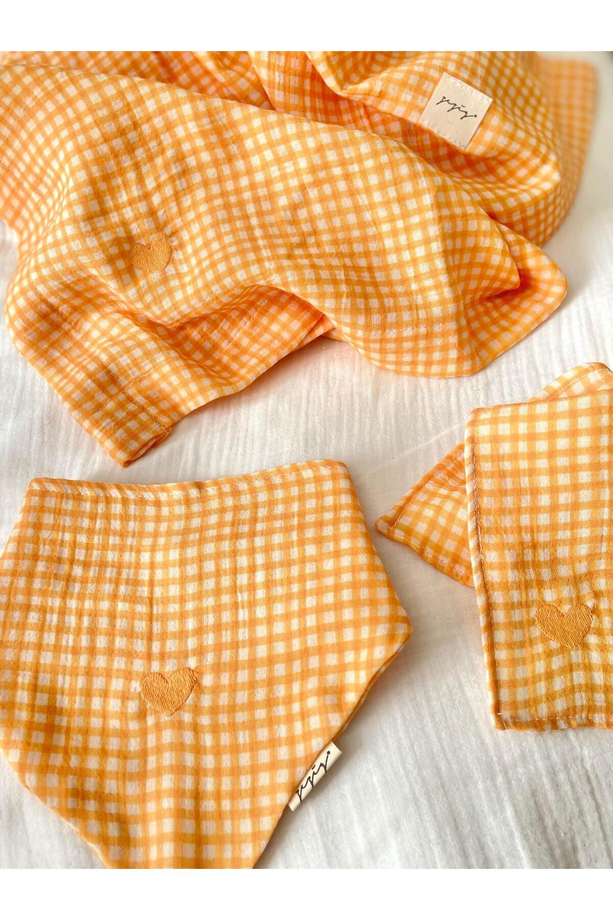 Zezig Summer Blooms Collection - Amber Kalp Nakışlı Müslin Örtü-Mendil-Önlük Seti