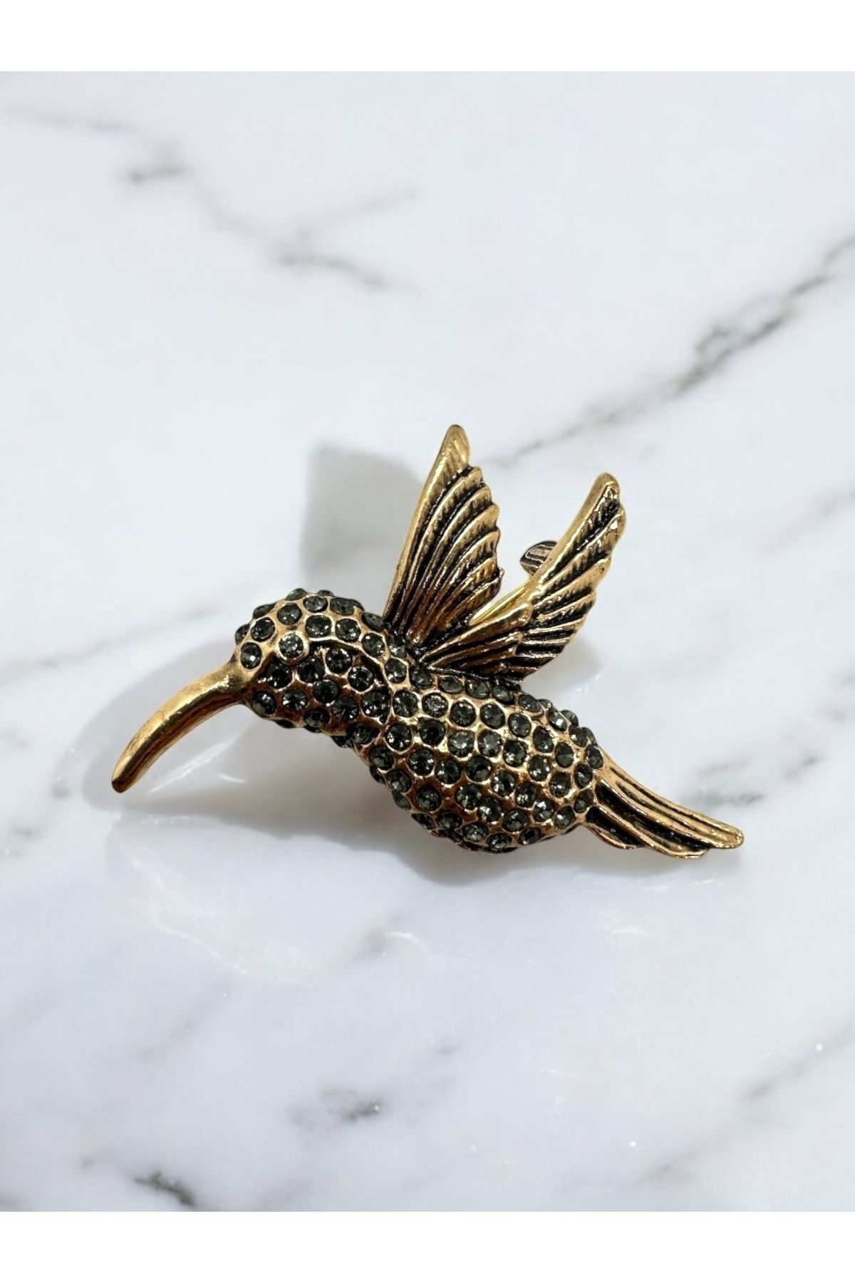 FUYA JEWELLERY Sinek Kuşu Broş