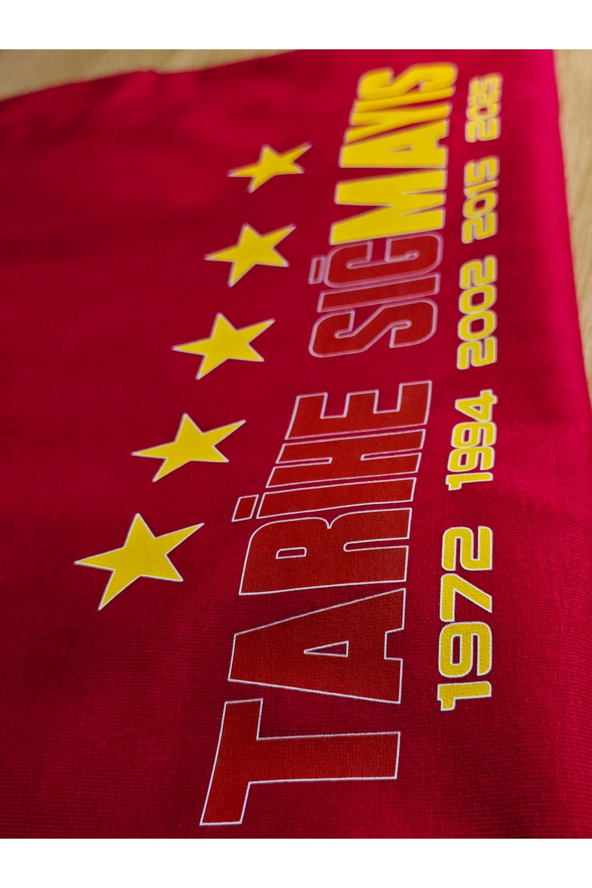 Scudetto T-Shirt Tarihe sığMAYIS
