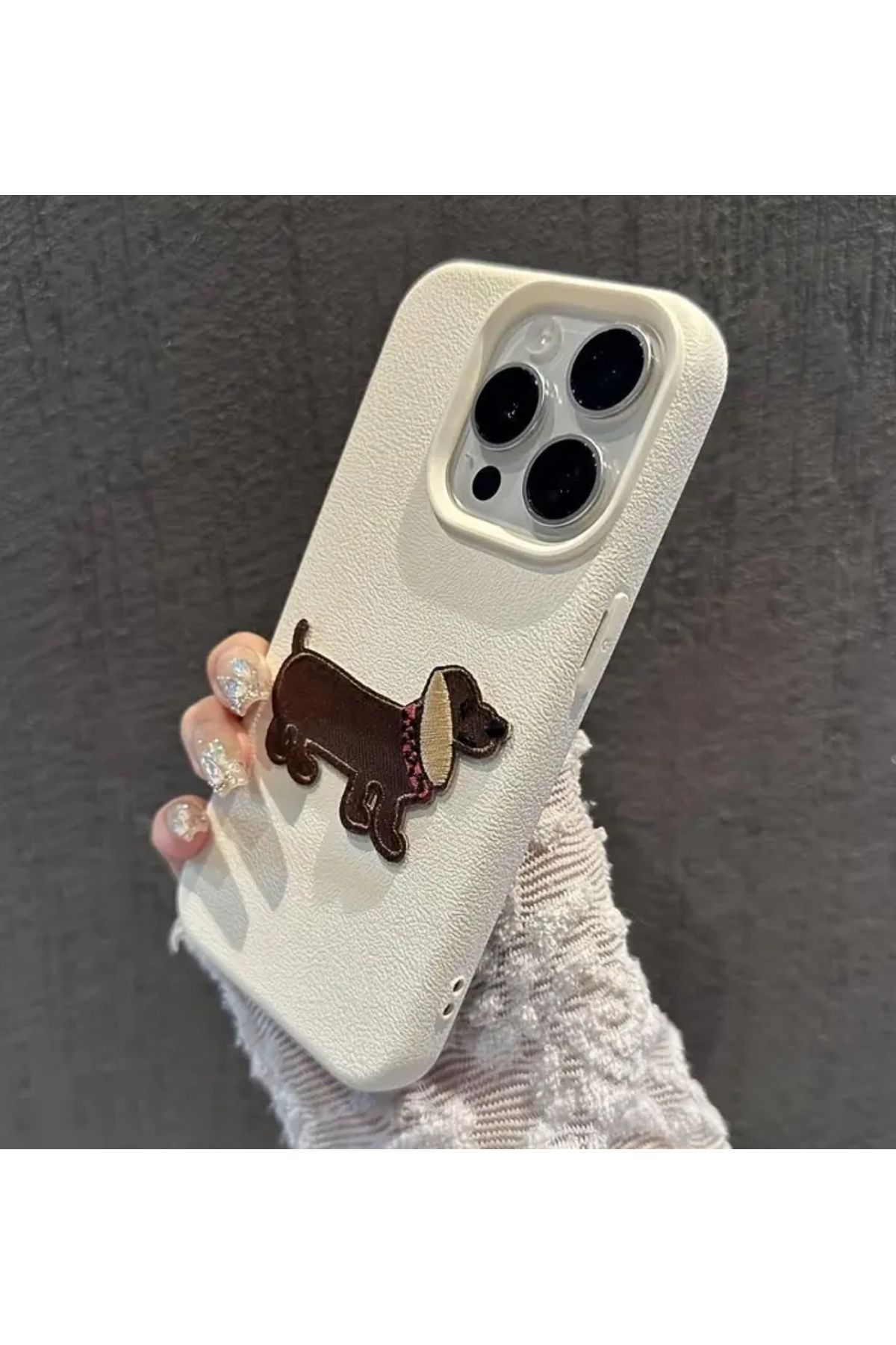 FİŞNEİLETİŞİM İPHONE 14 PROMAX UYUMLU DERİ GÖRÜNÜMLÜ EKRU DOGG KILIF