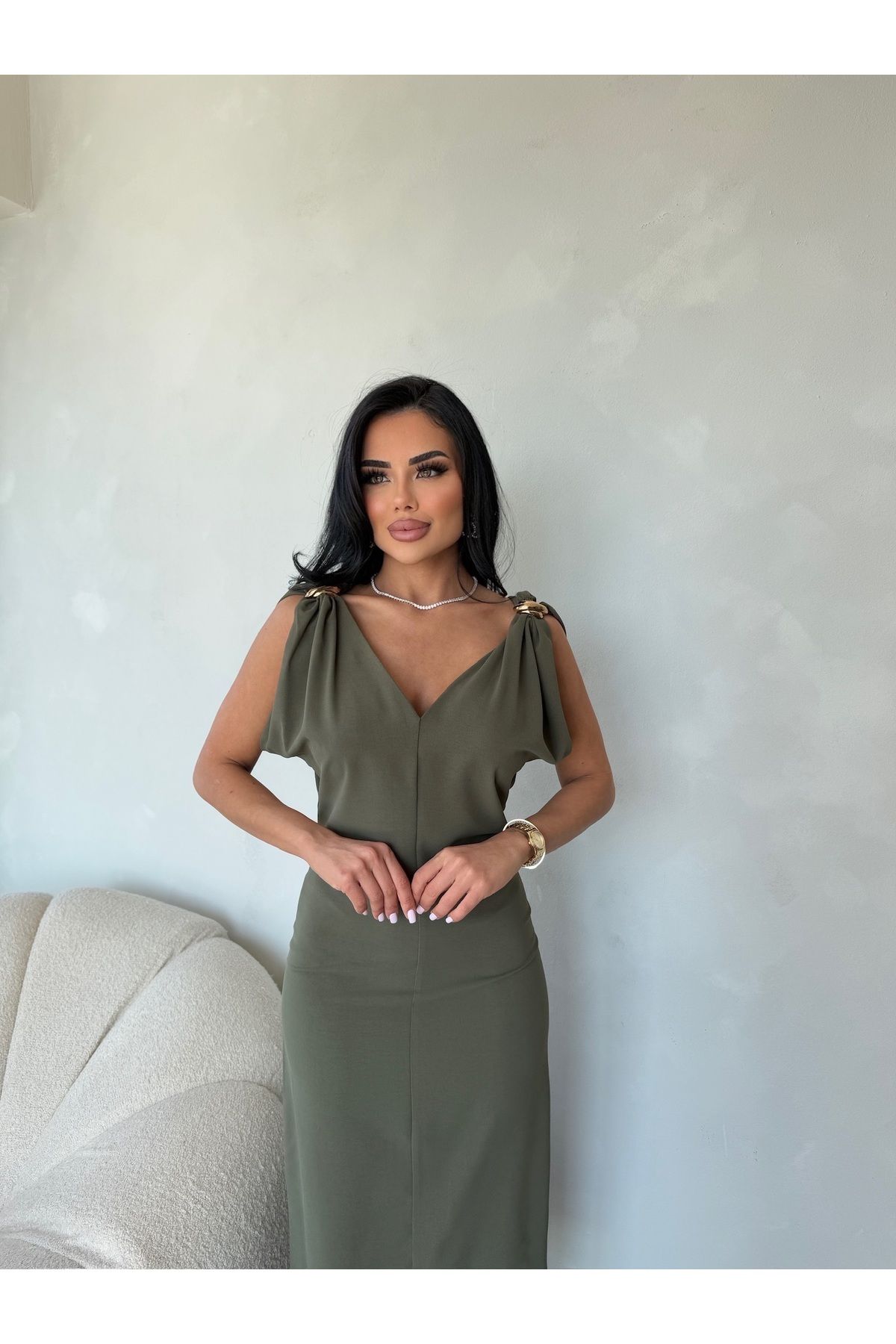 kamacibutik V Yaka Gögüs Detaylı Elbise