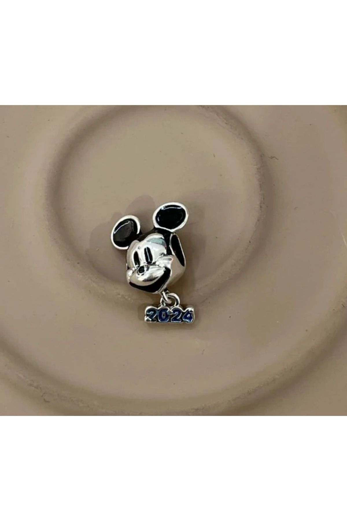 ENTA SHOP Miki 2024 Charm