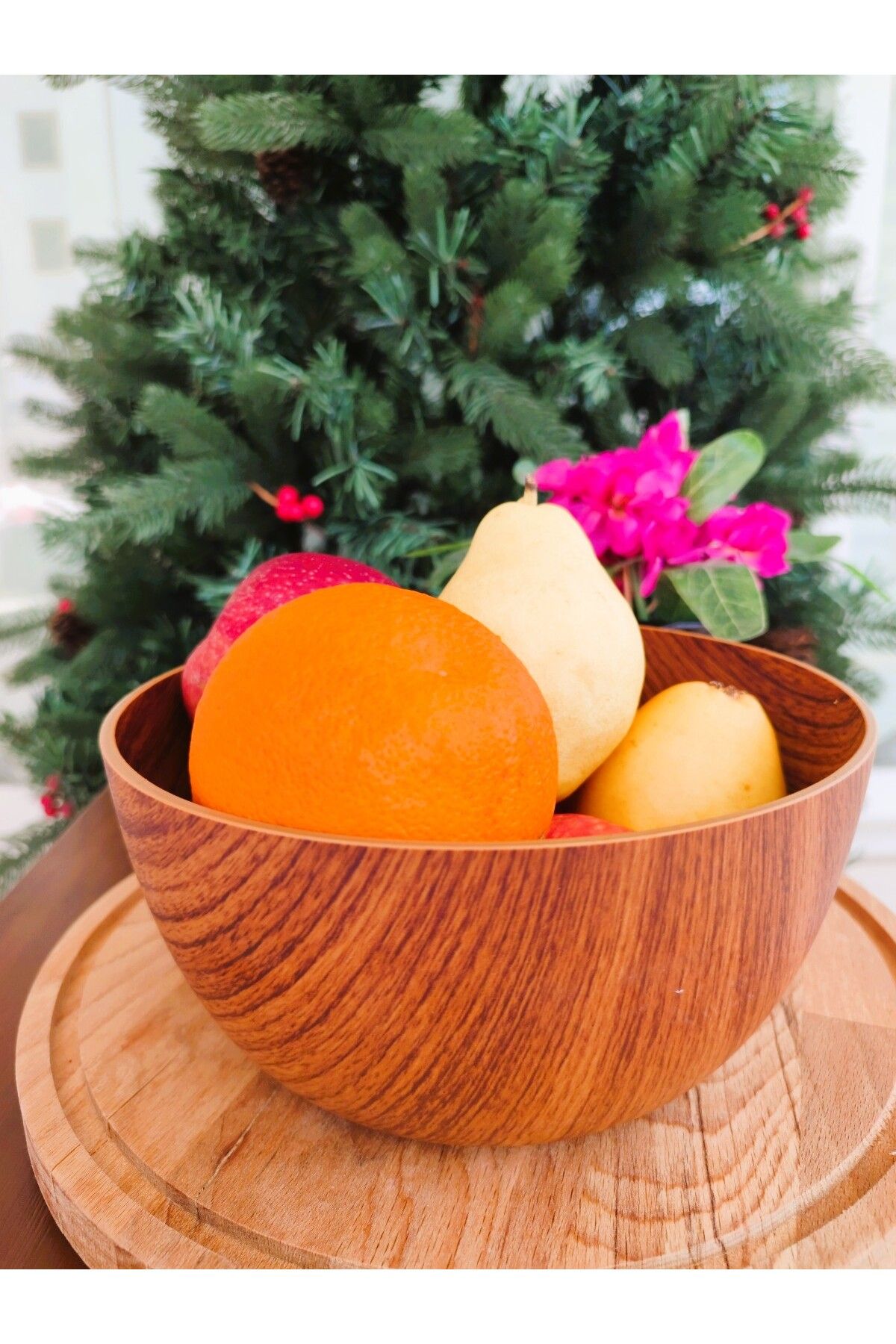 Madame Coco-Yvette Round Bowl 20cm 3