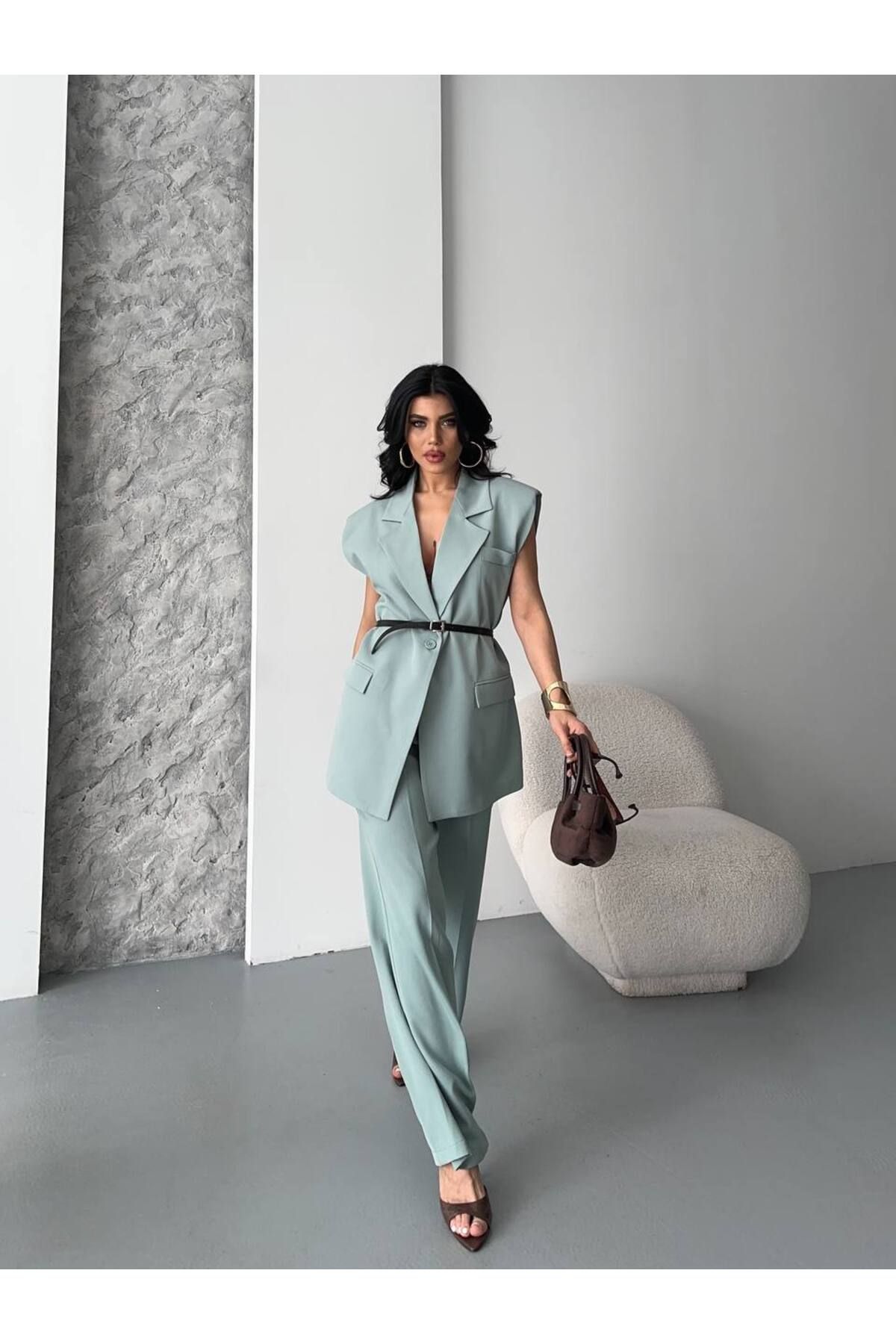 Castivo Fashion Vatkalı Kolsuz Ceketli Takım