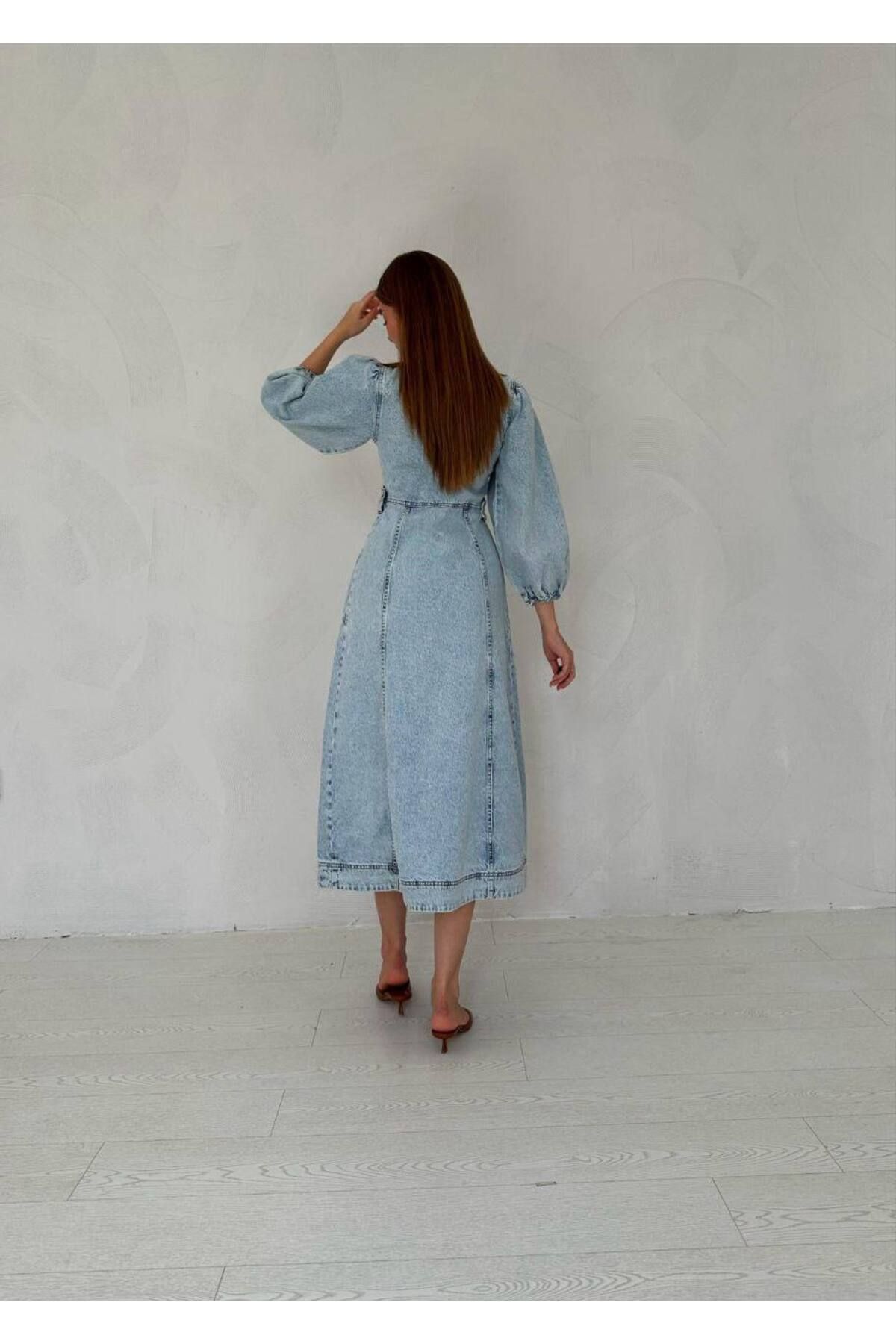 Castivo Fashion V Yaka Düğmeli Balon Kol Denim Elbise