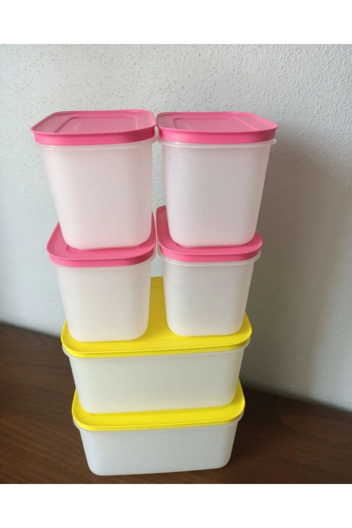 Tupperware Alaska 2.5 LT 2 Adet ve 4 Adet 1.1 LT.